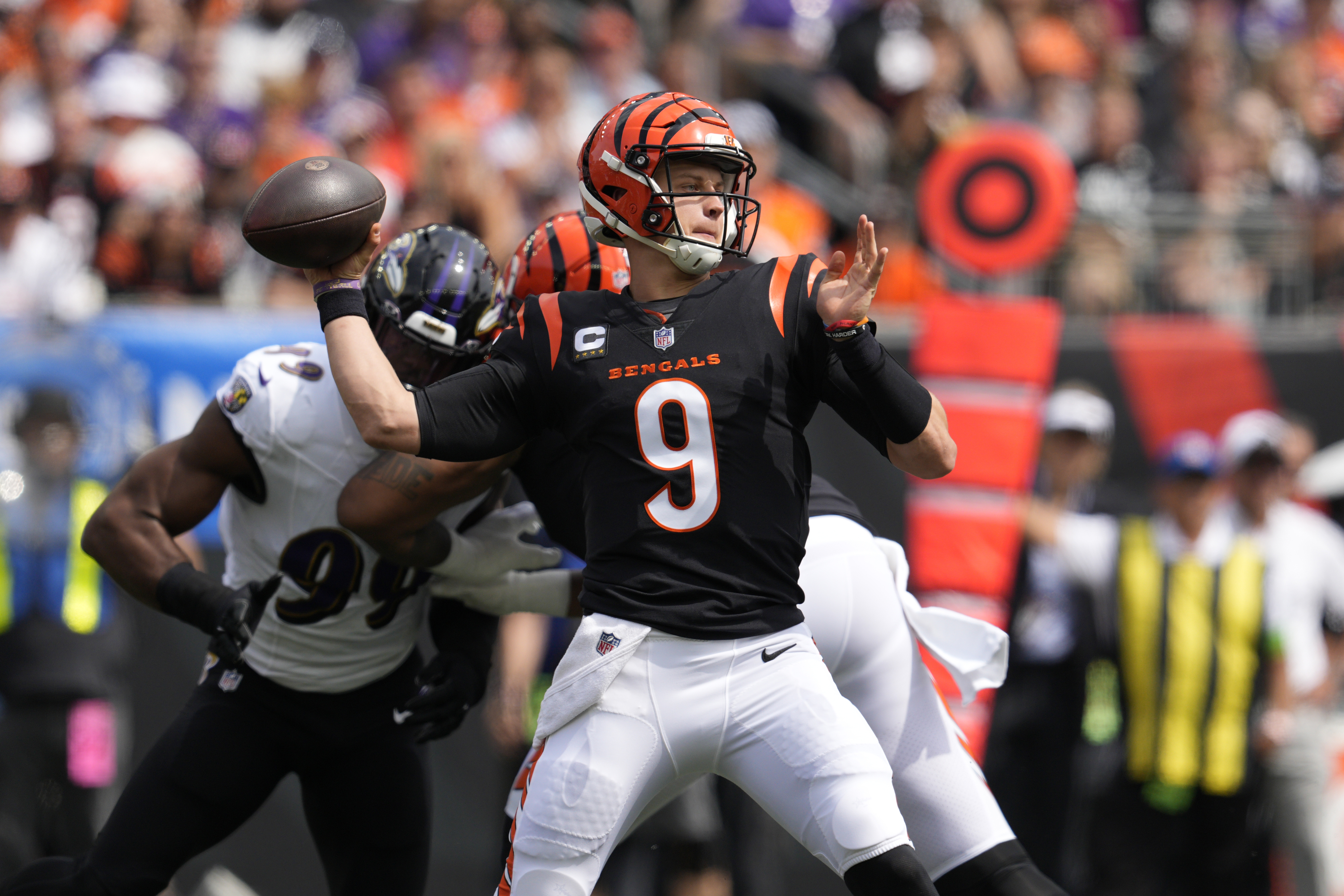 Bengals QB Joe Burrow tweaks calf in Week 2 loss to Ravens