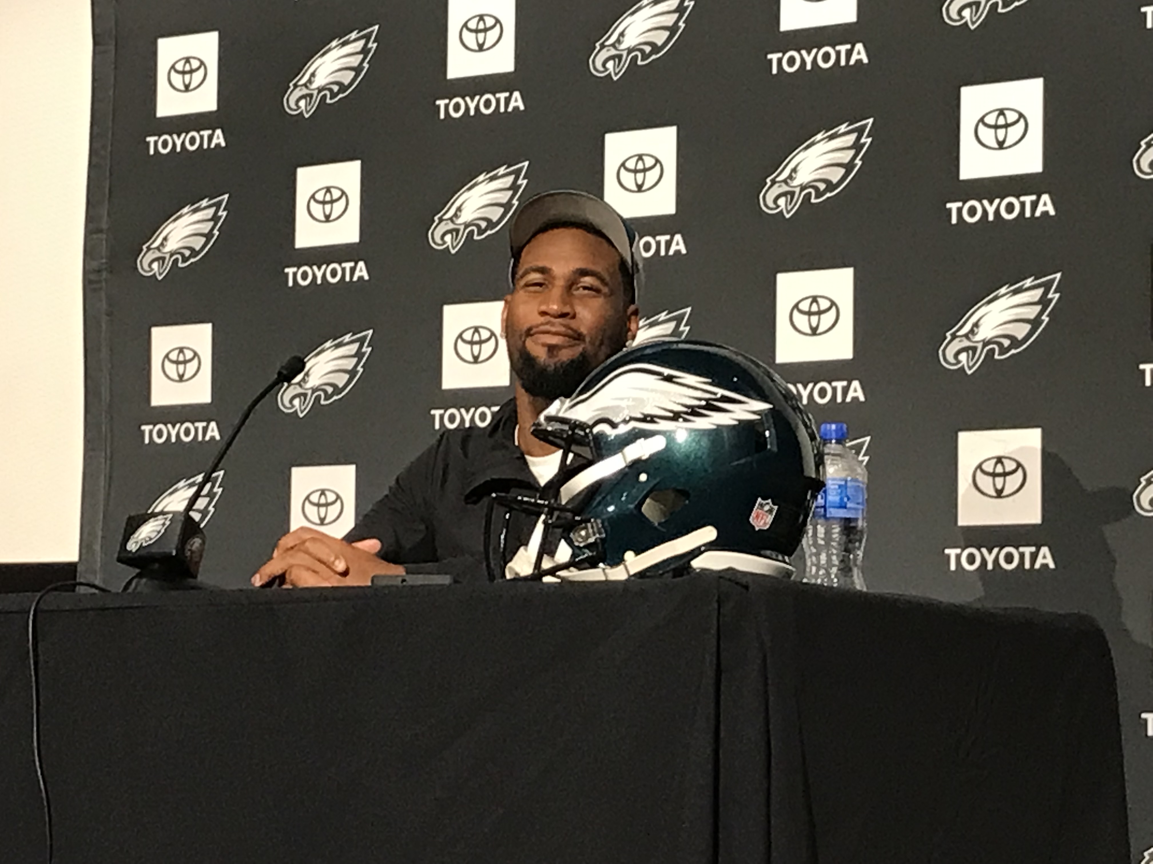 Eagles' Haason Reddick blitzing food insecurity in new campaign: 'It's a  blessing'