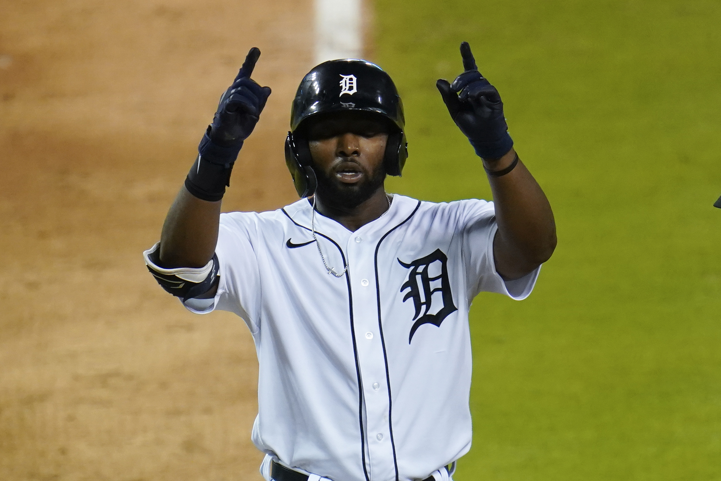 2015 Detroit Tigers: player salaries, options and service time