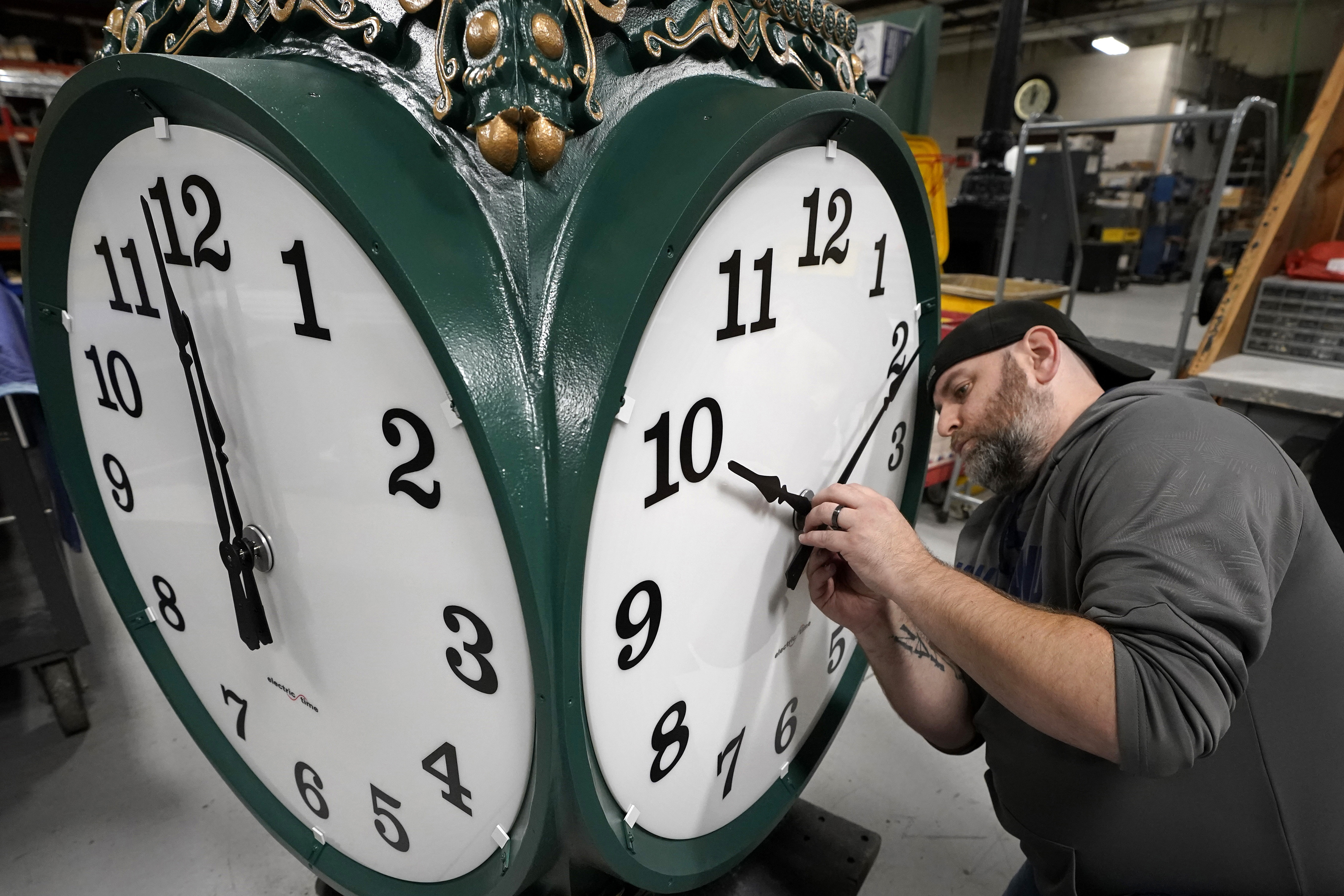 Daylight saving time doesn't permanently end November 2023