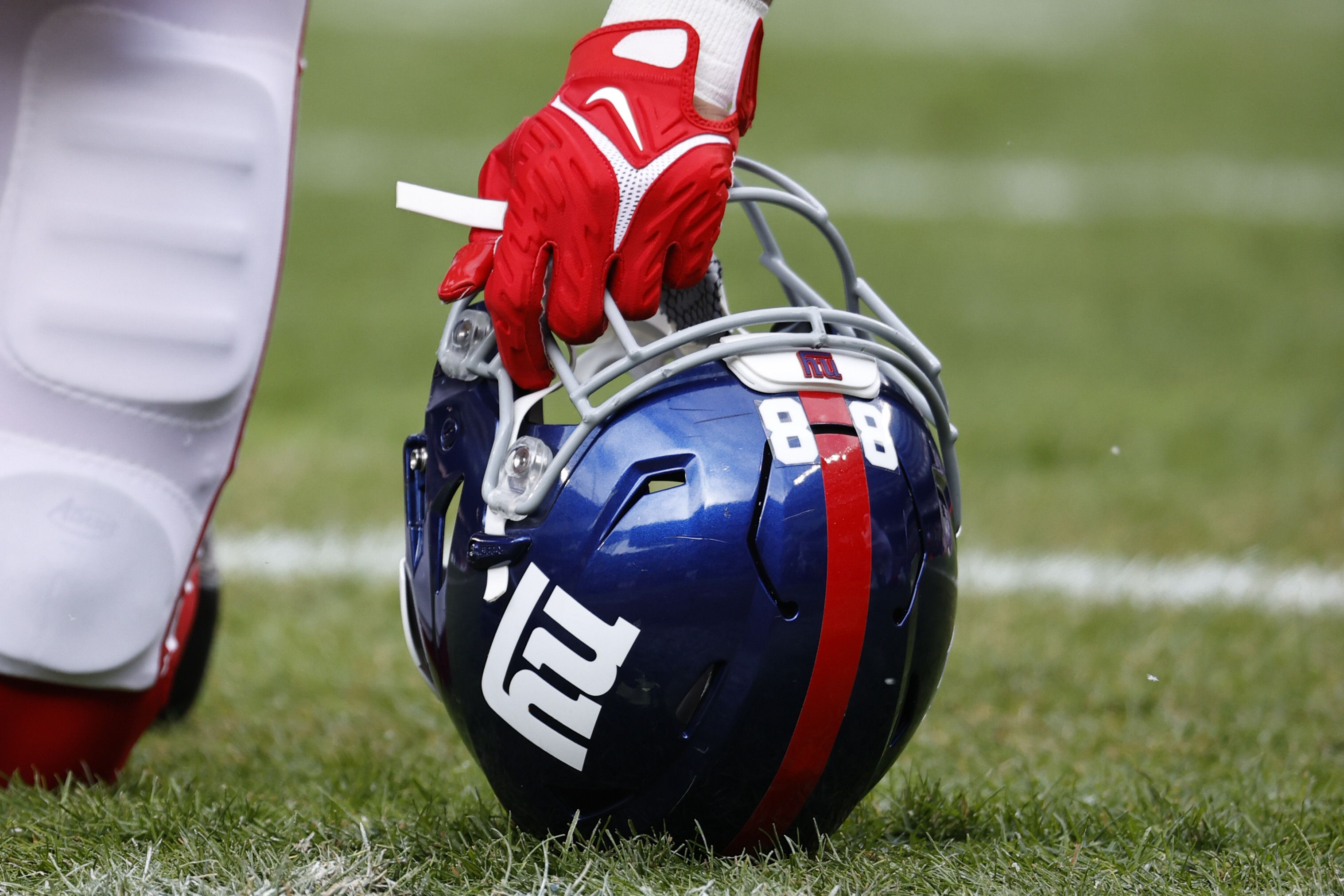 Giants Announce They'll Wear Throwback Blue Uniforms for Two Games - Sports  Illustrated