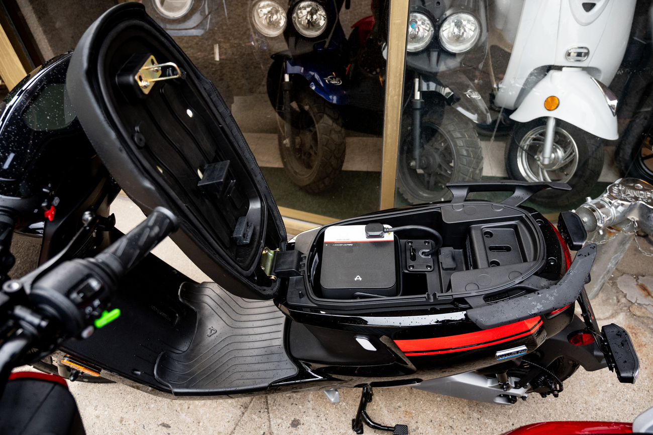 Ann Arbor Scooter Company distributing new line of electric scooters