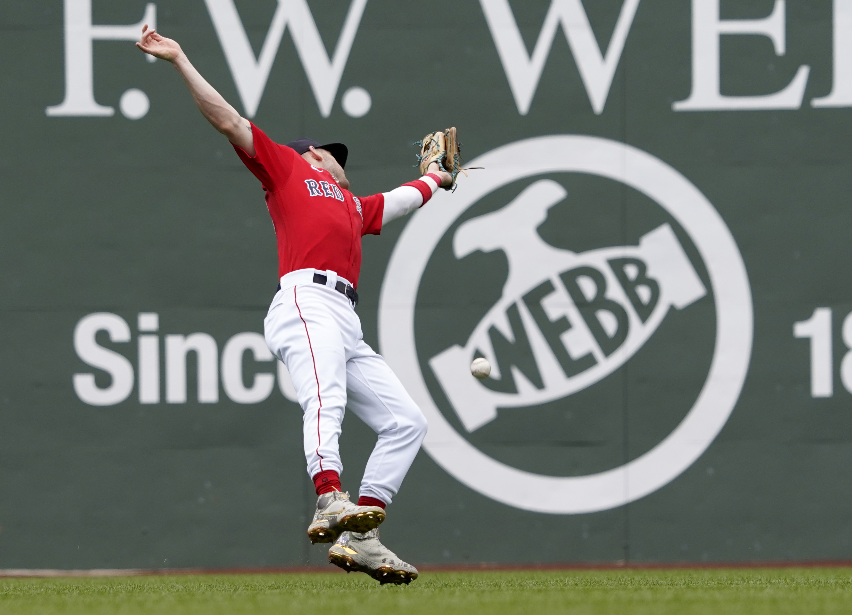 Red Sox's fastest prospect 'glides' unlike Jarren Duran who's 'a lizard  running on water' 