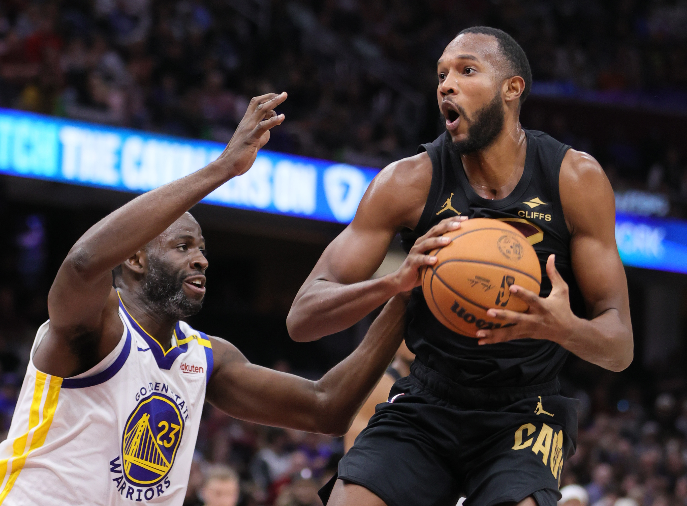 Cleveland Cavaliers vs. Golden State Warriors, November 8, 2024