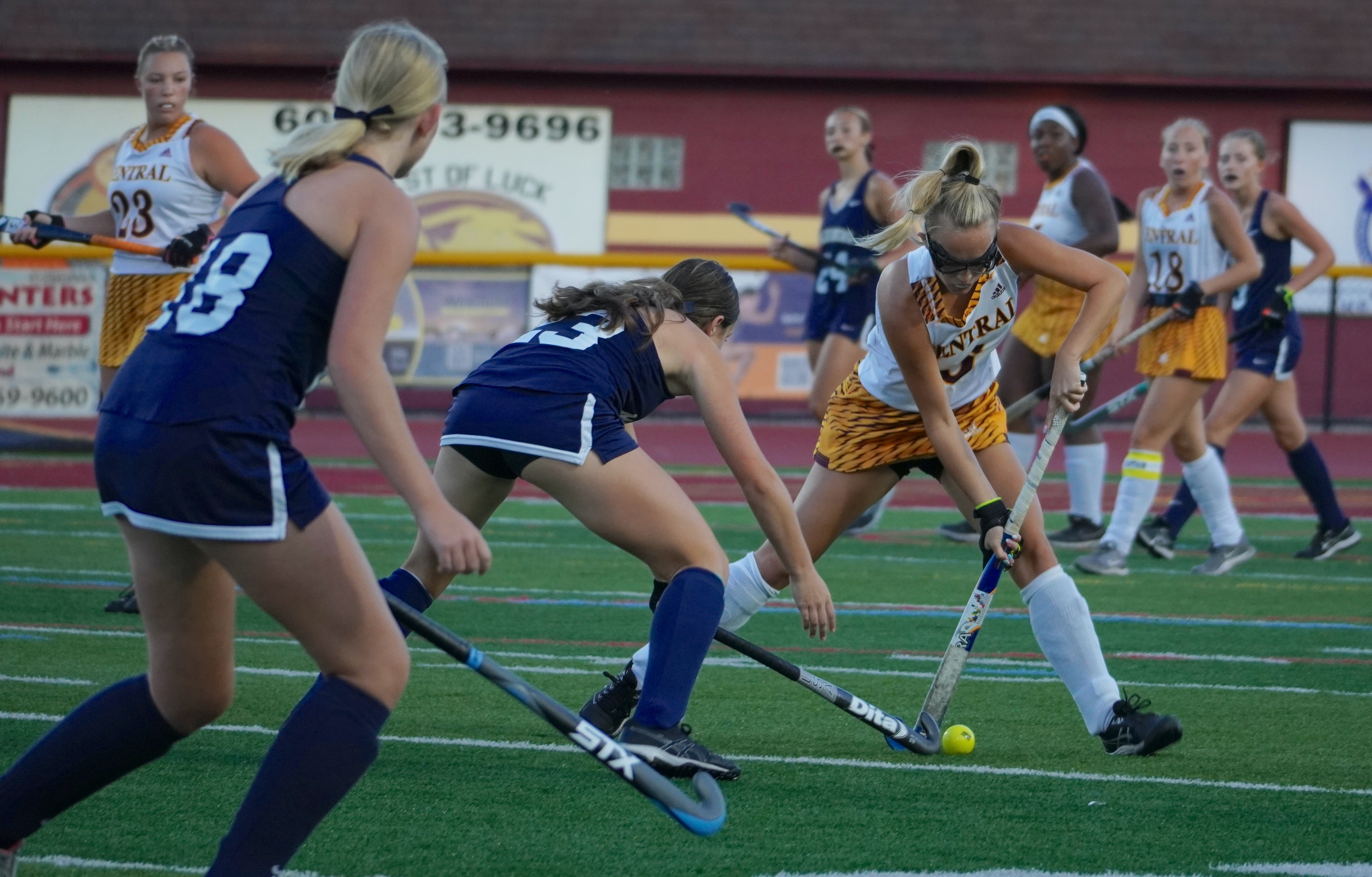 Marathon field hockey match has unique ending: Lancers, Titans tie