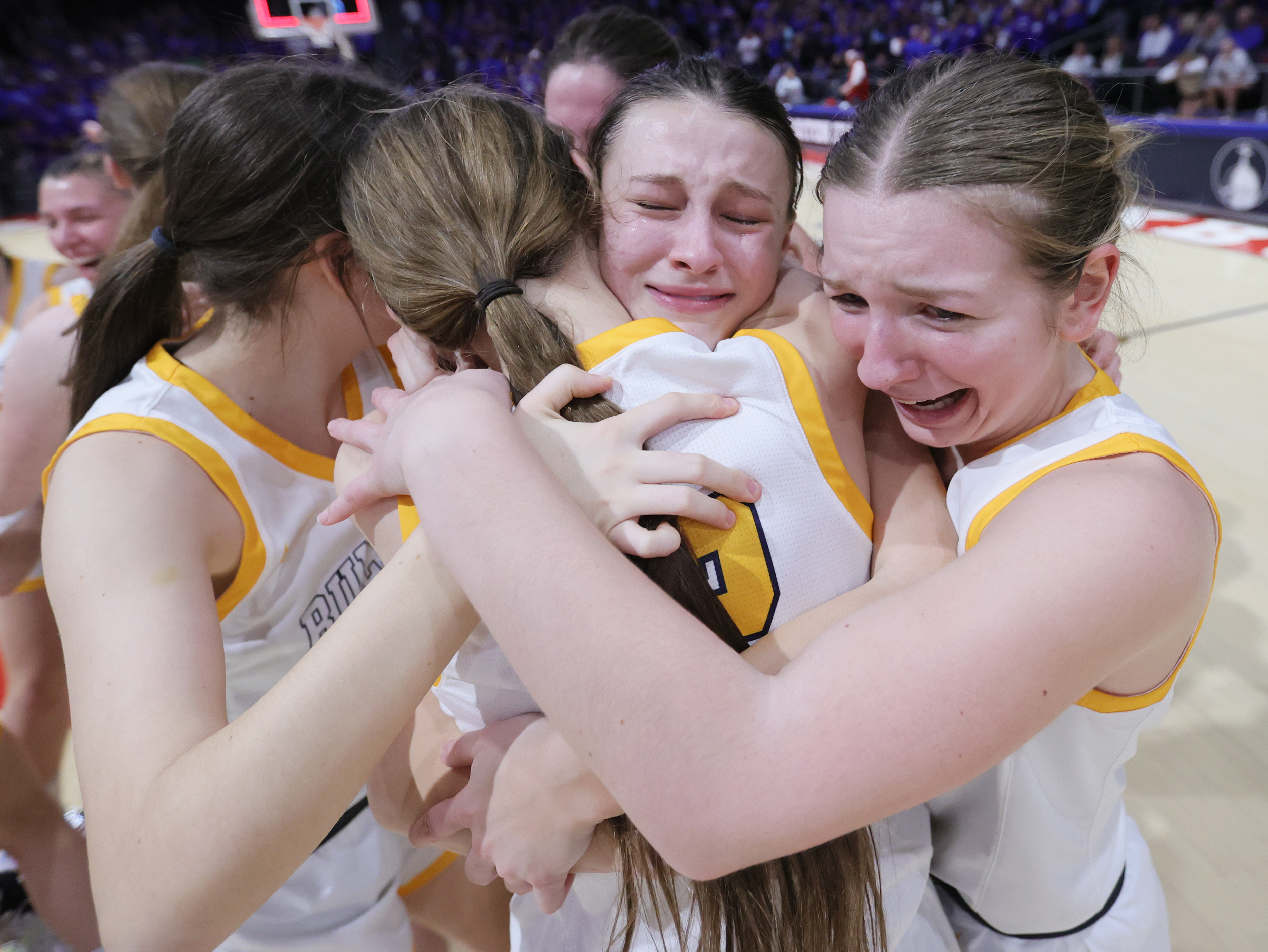 High school girls basketball D1 final: Olmsted Falls vs. Springboro ...