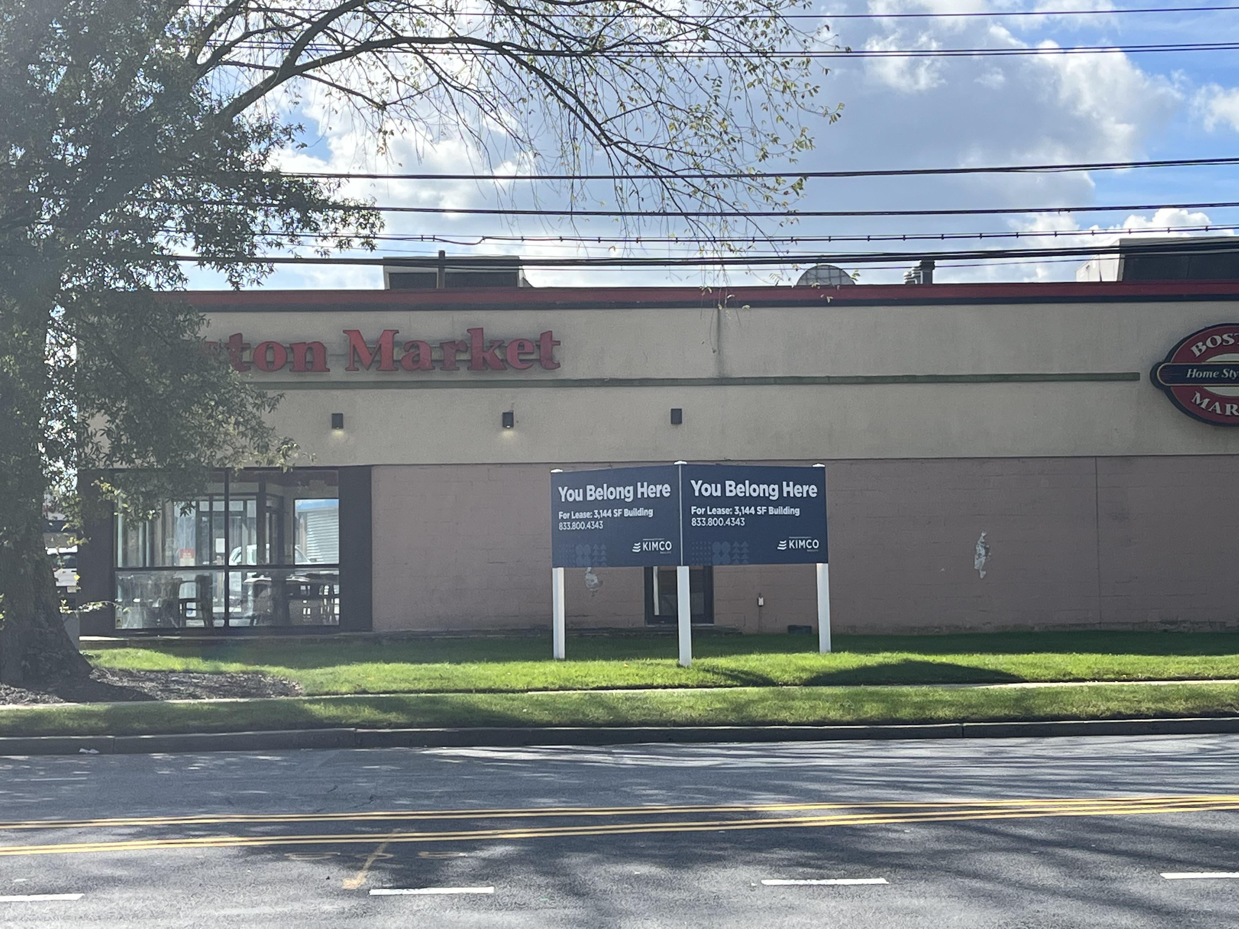 One Staten Island Boston Market closes for good while employees