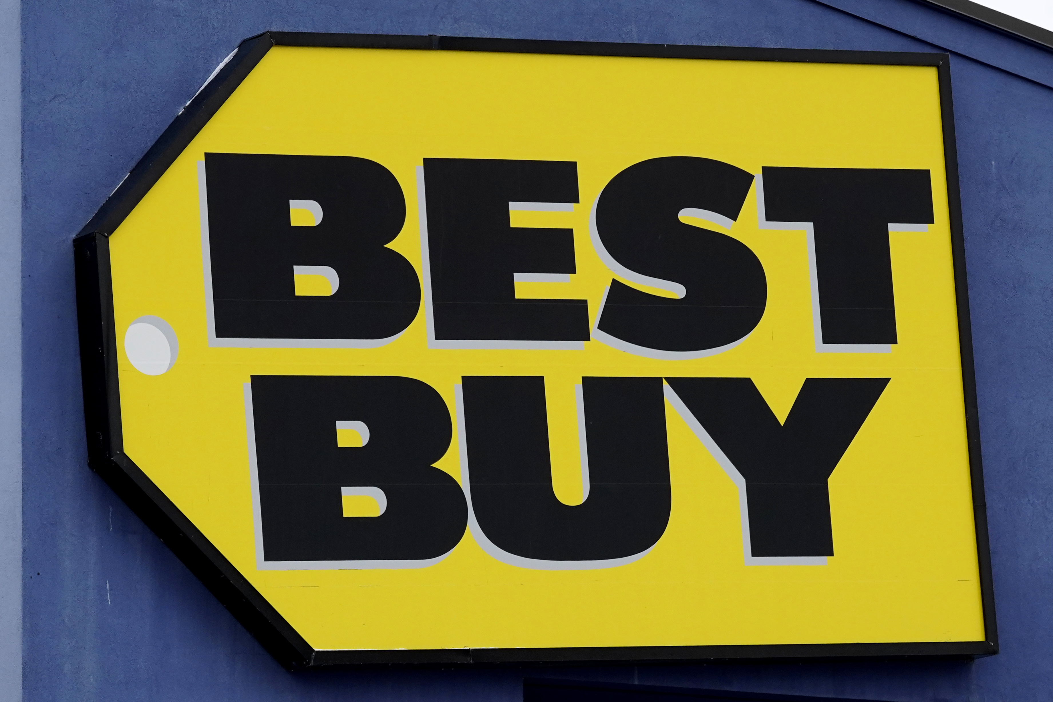 Best Buy to close on Thanksgiving Day, joining other major