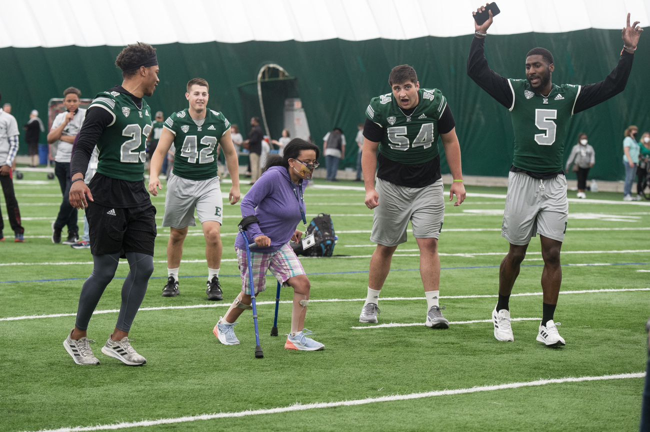 EMU Football Celebrates Bowl Victory With Ring Ceremony - Eastern