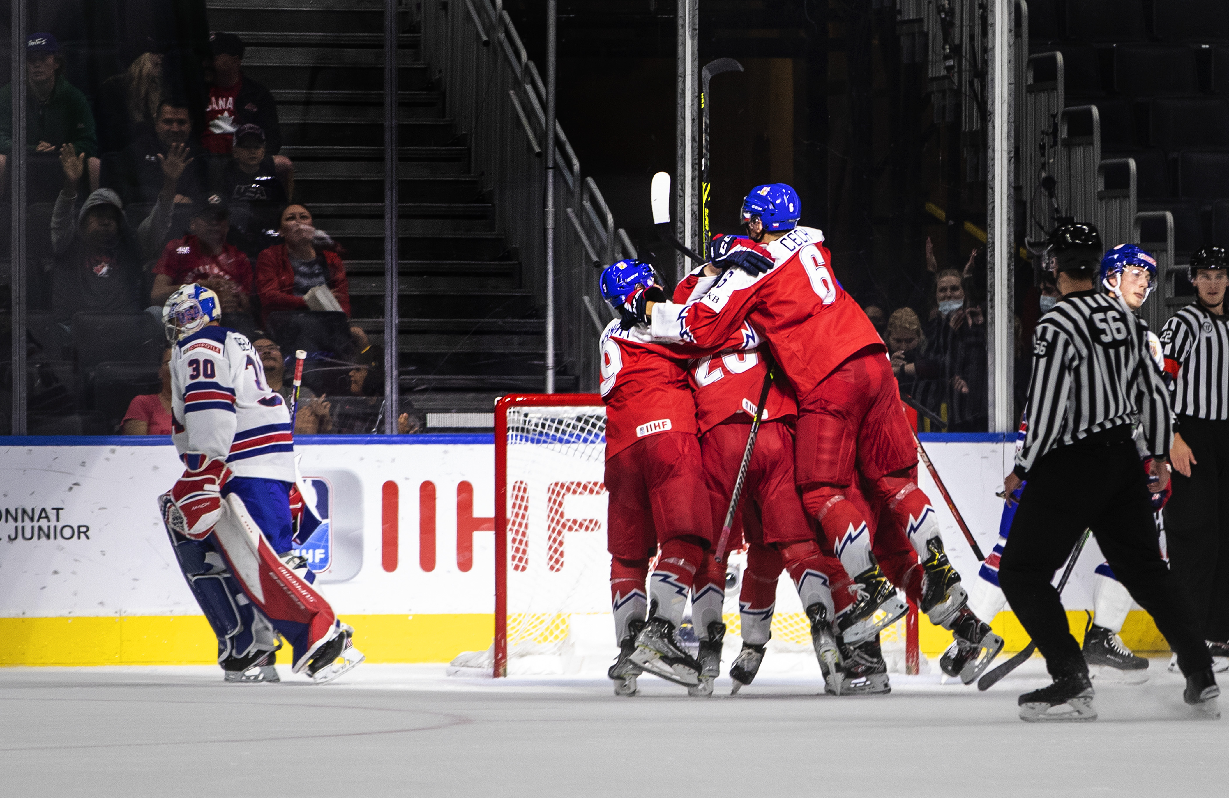 How to watch IIHF World Junior Championships 2022 semifinals Canada vs Czechia, Sweden vs Finland
