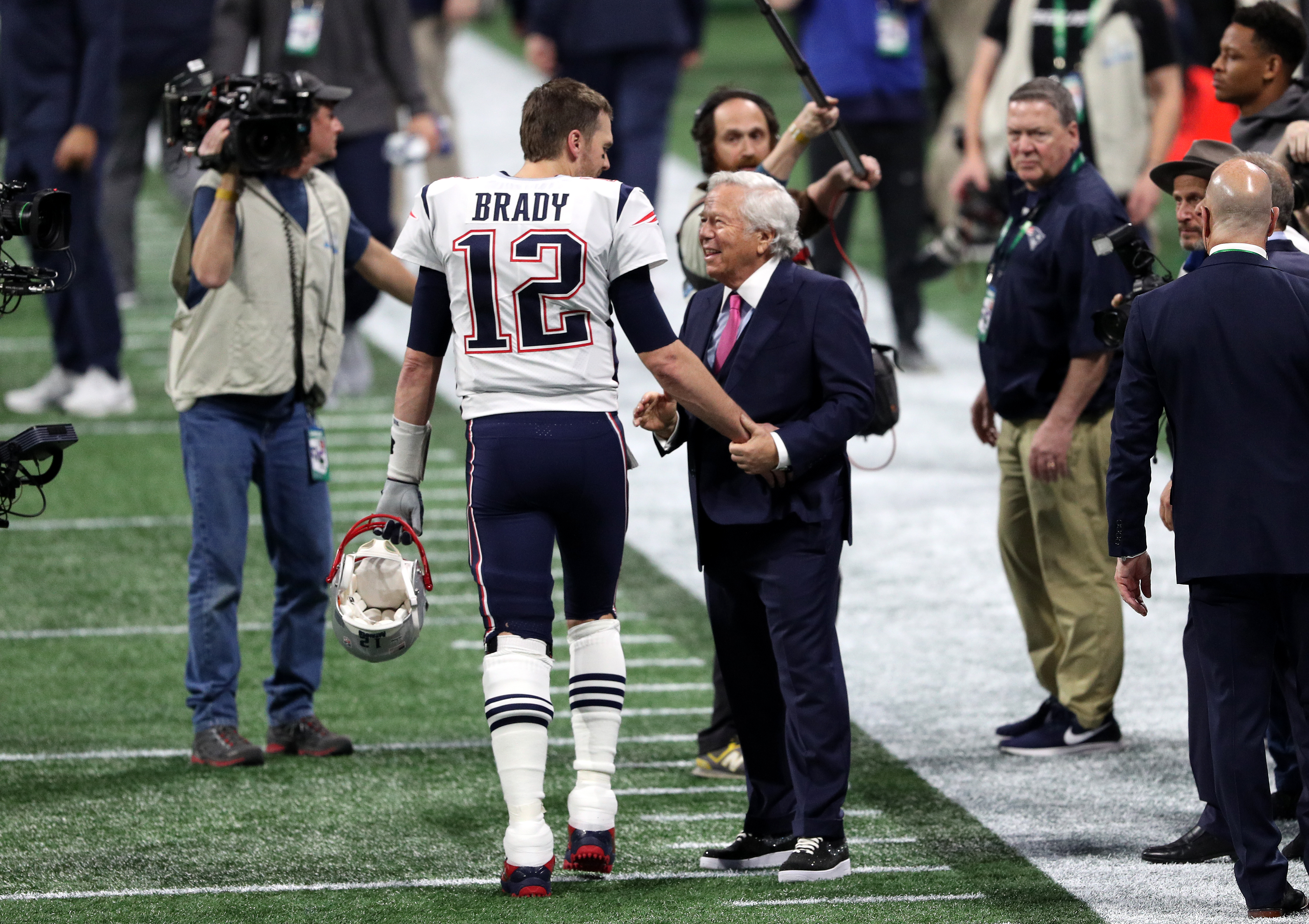 Tom Brady congratulates Devin McCourty for Uncornered Champion award