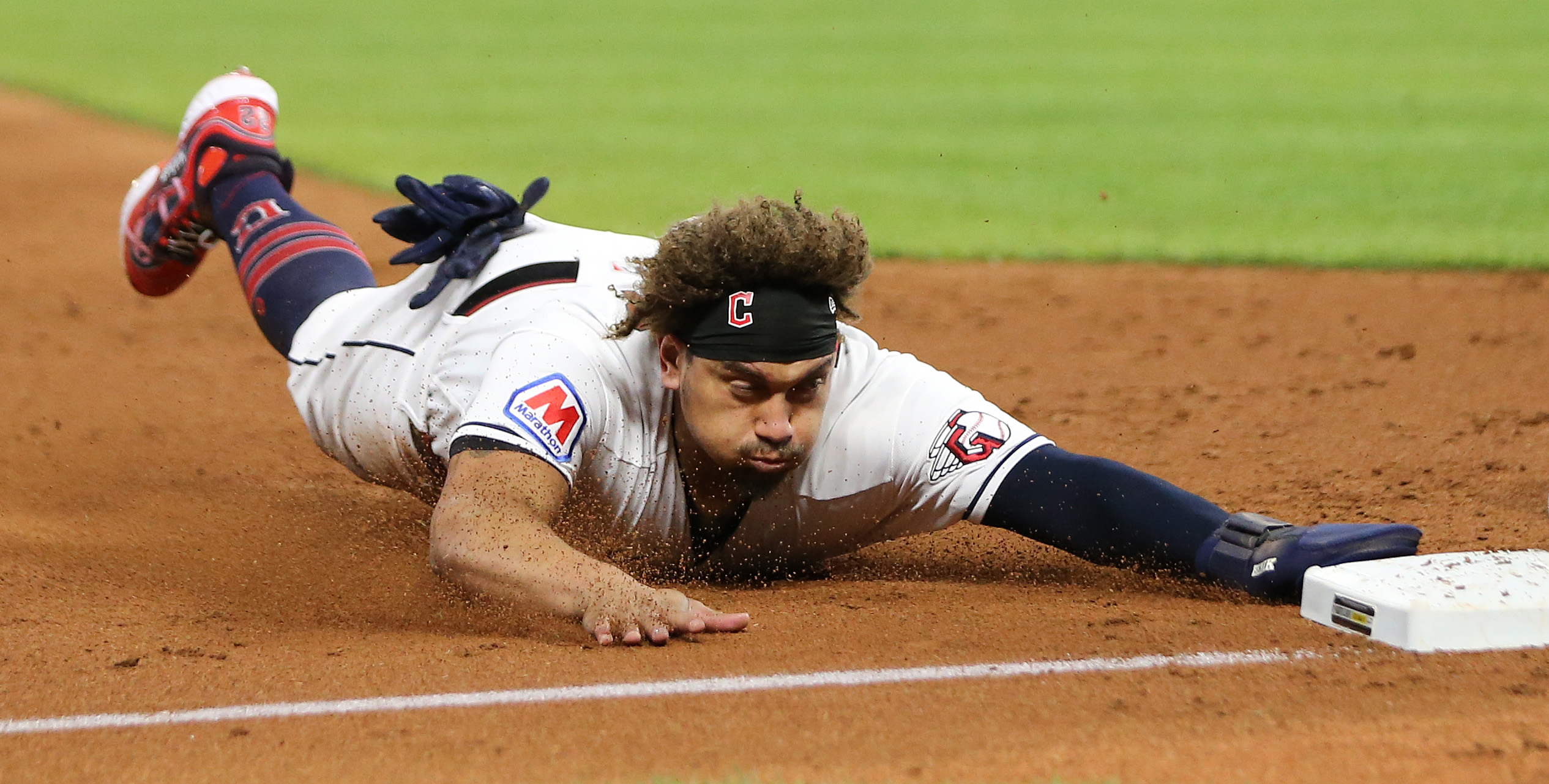 Gonzalez has delivered the winning hit in three of them - Journalist  praises Cleveland Guardians outfielder Oscar Gonzalez for delivering three  game-winning hits through four wins this postseason