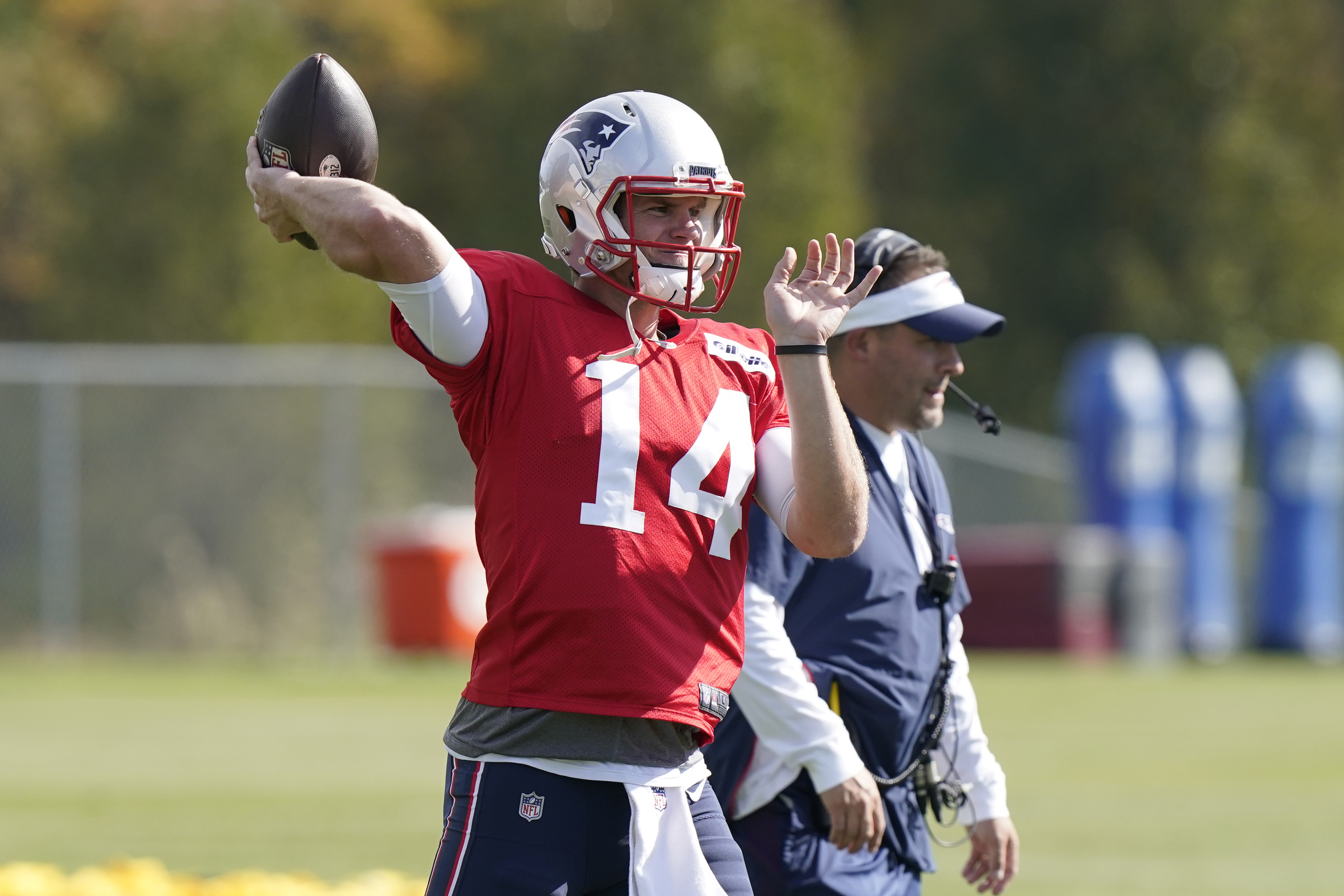 Who is new Patriots QB Garrett Gilbert? 