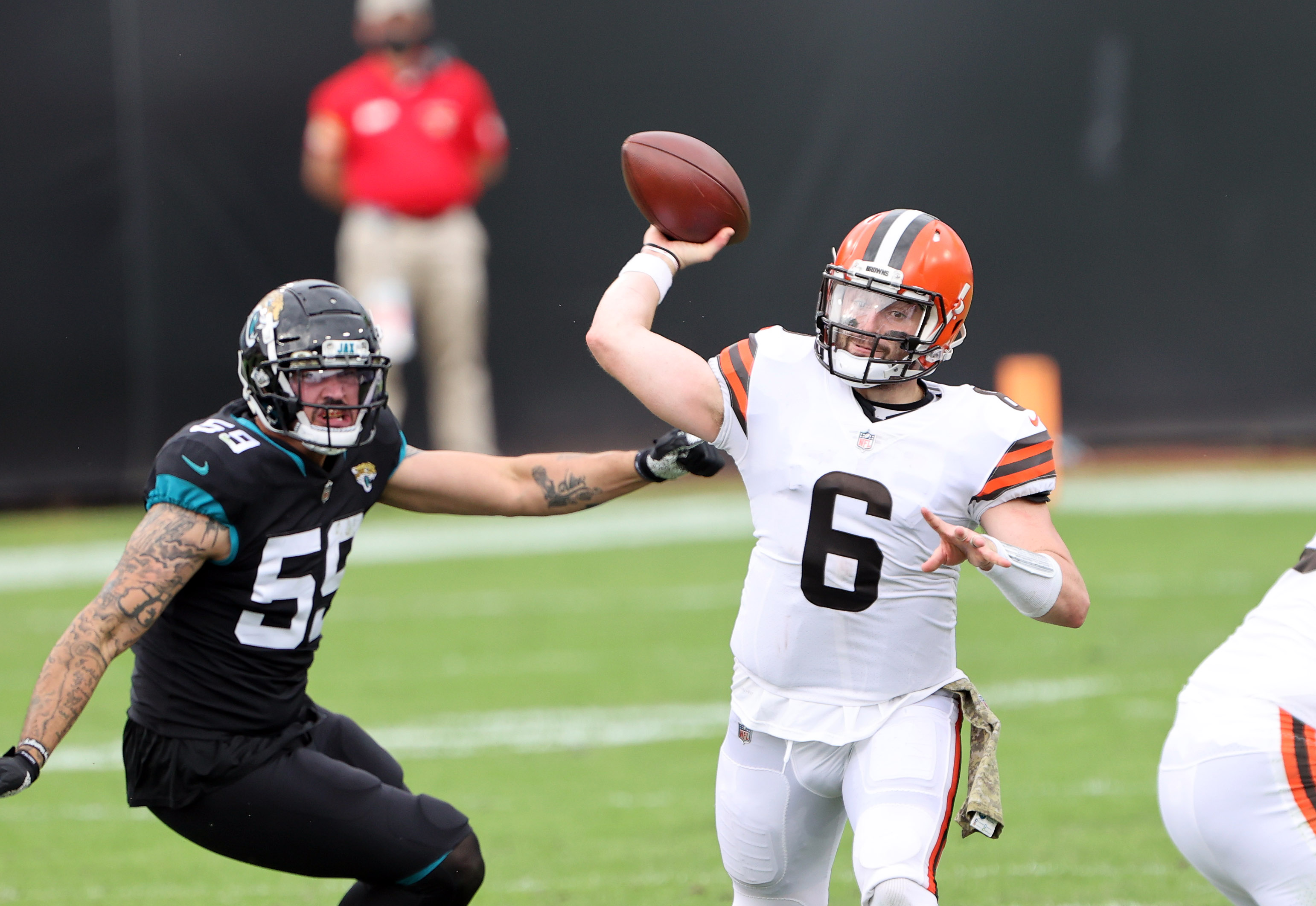 Tackle nearly costs Mayfield, Browns coaches urge caution - The