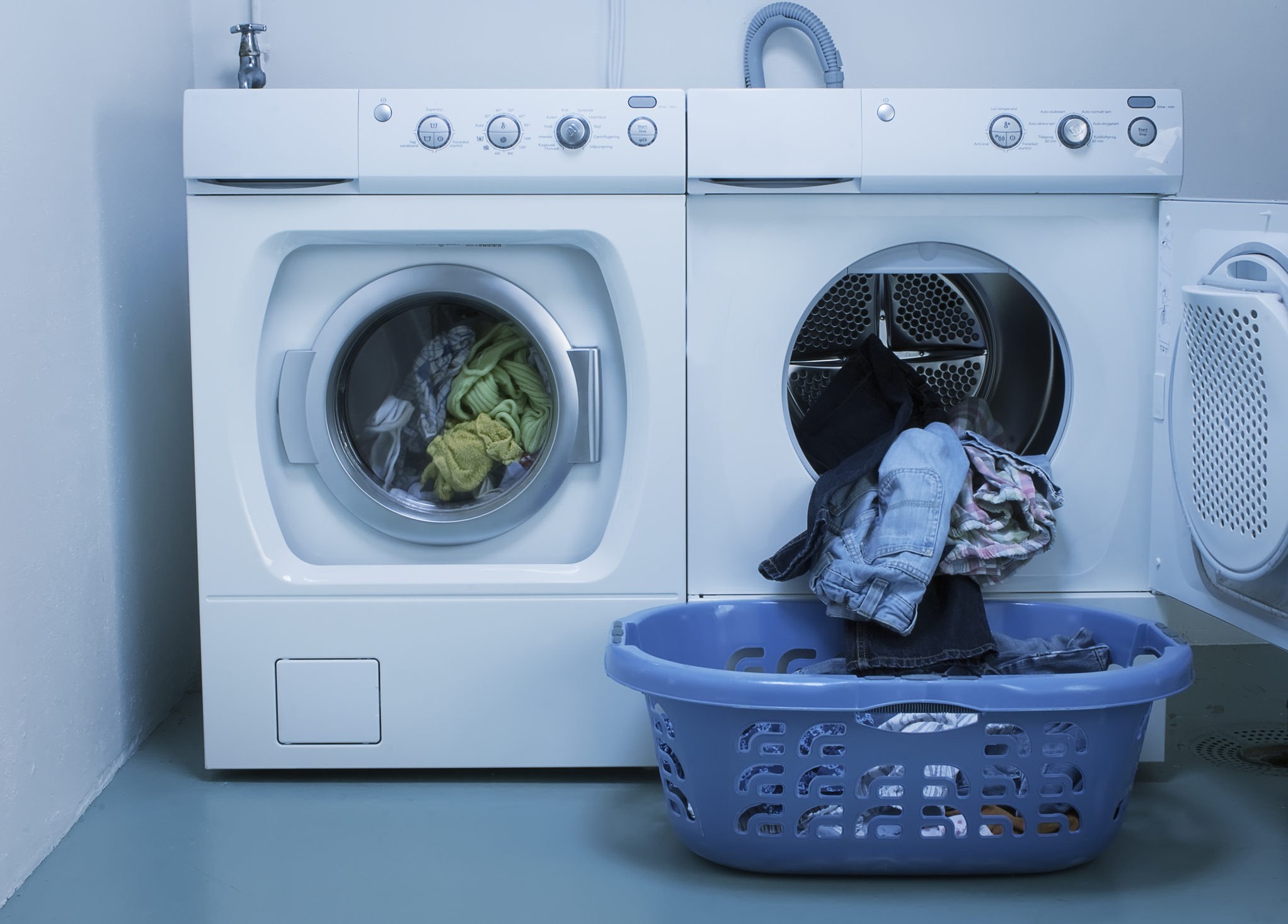 15 Things That Should Never Go in the Clothes Dryer • Everyday Cheapskate