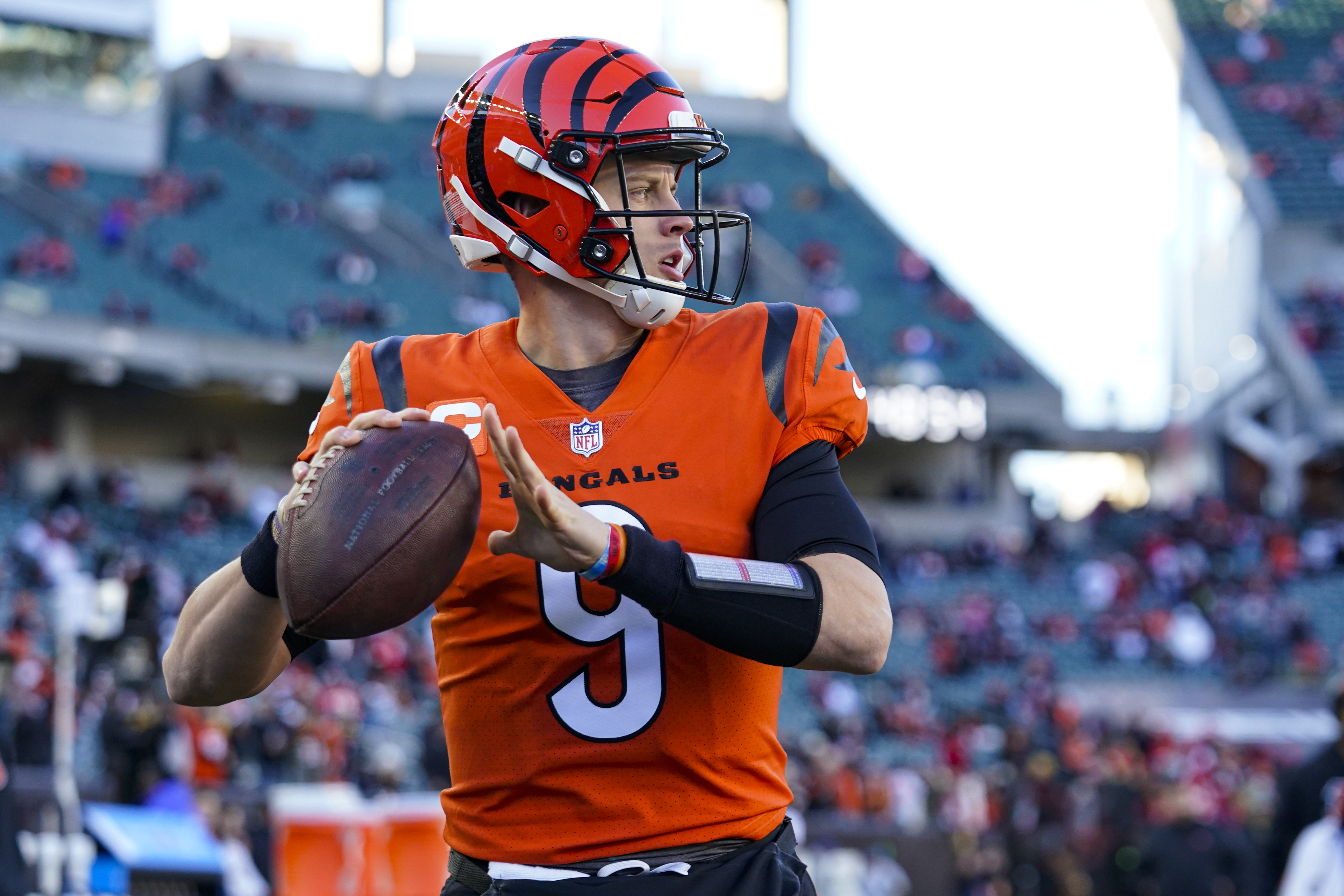 What channel is Cincinnati Bengals game today vs. Cleveland Browns