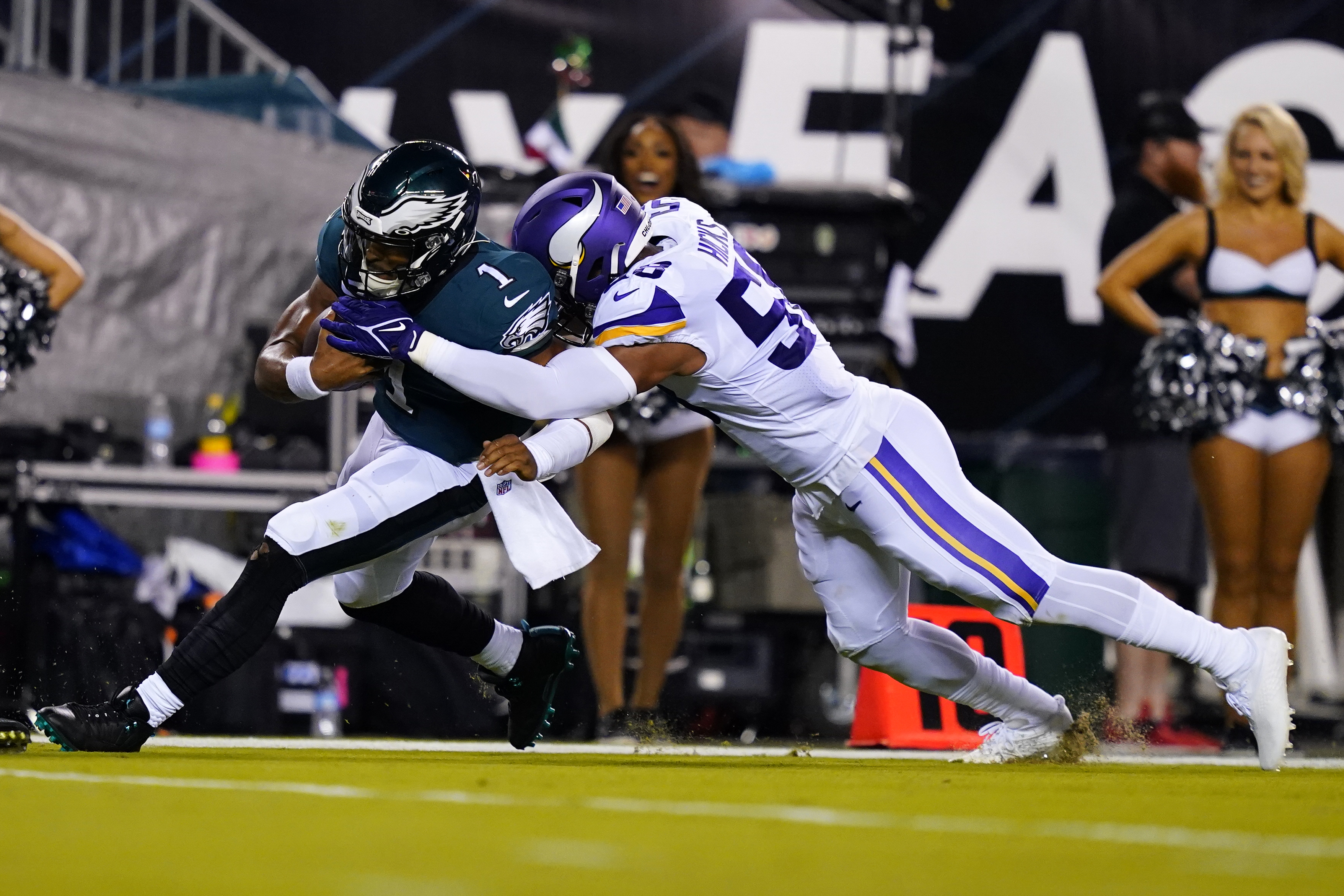 Vikings vs. Eagles final score, results: Jalen Hurts, Darius Slay lead  Philadelphia to highlight-reel filled win over Minnesota