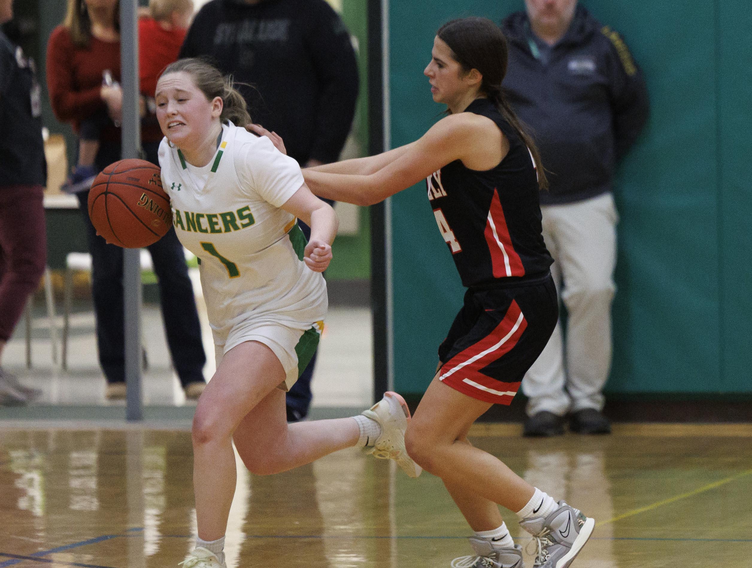 Lafayette Girls Basketball Defeats Tully 49 40 In First Class C Section Iii Challenge 