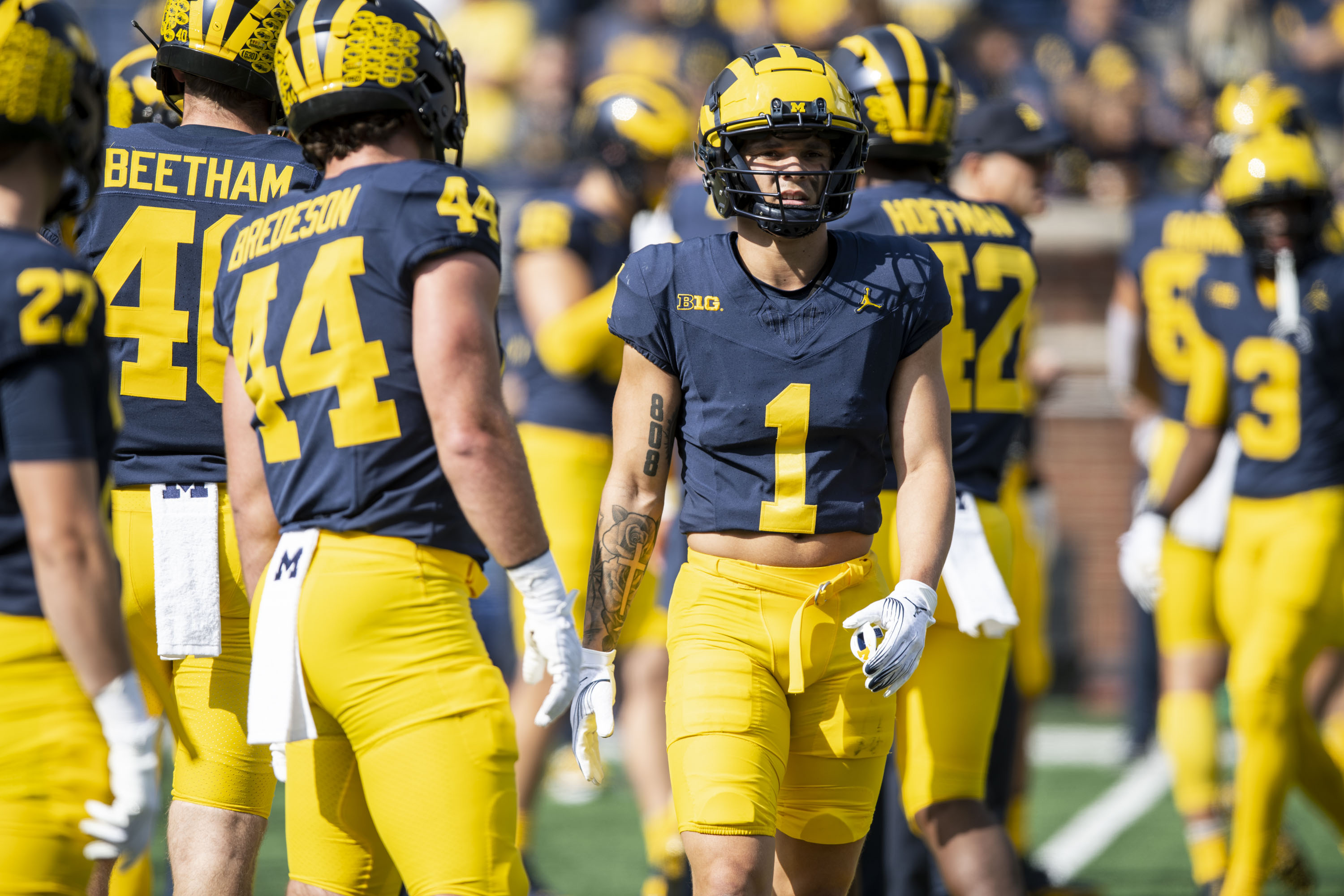 Michigan unveils Outback Bowl uniform - Big Ten Network