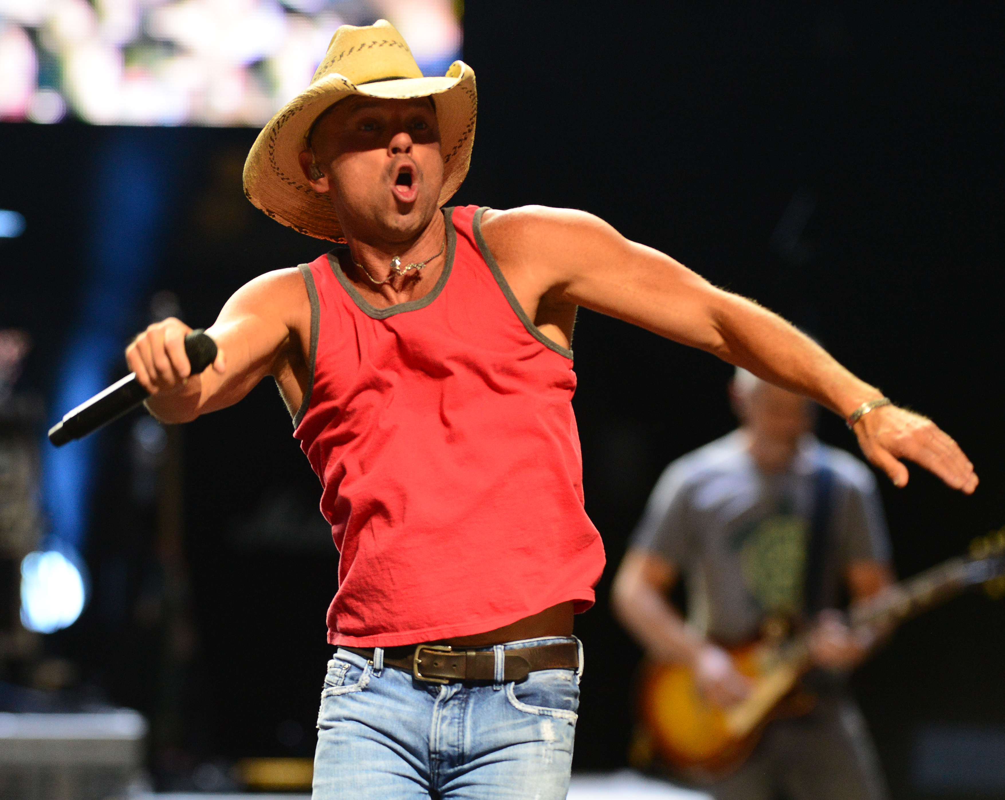 Kenny Chesney Announces Chillaxification 2020 Tour; Returns To Gillette  Stadium August 28, 2020