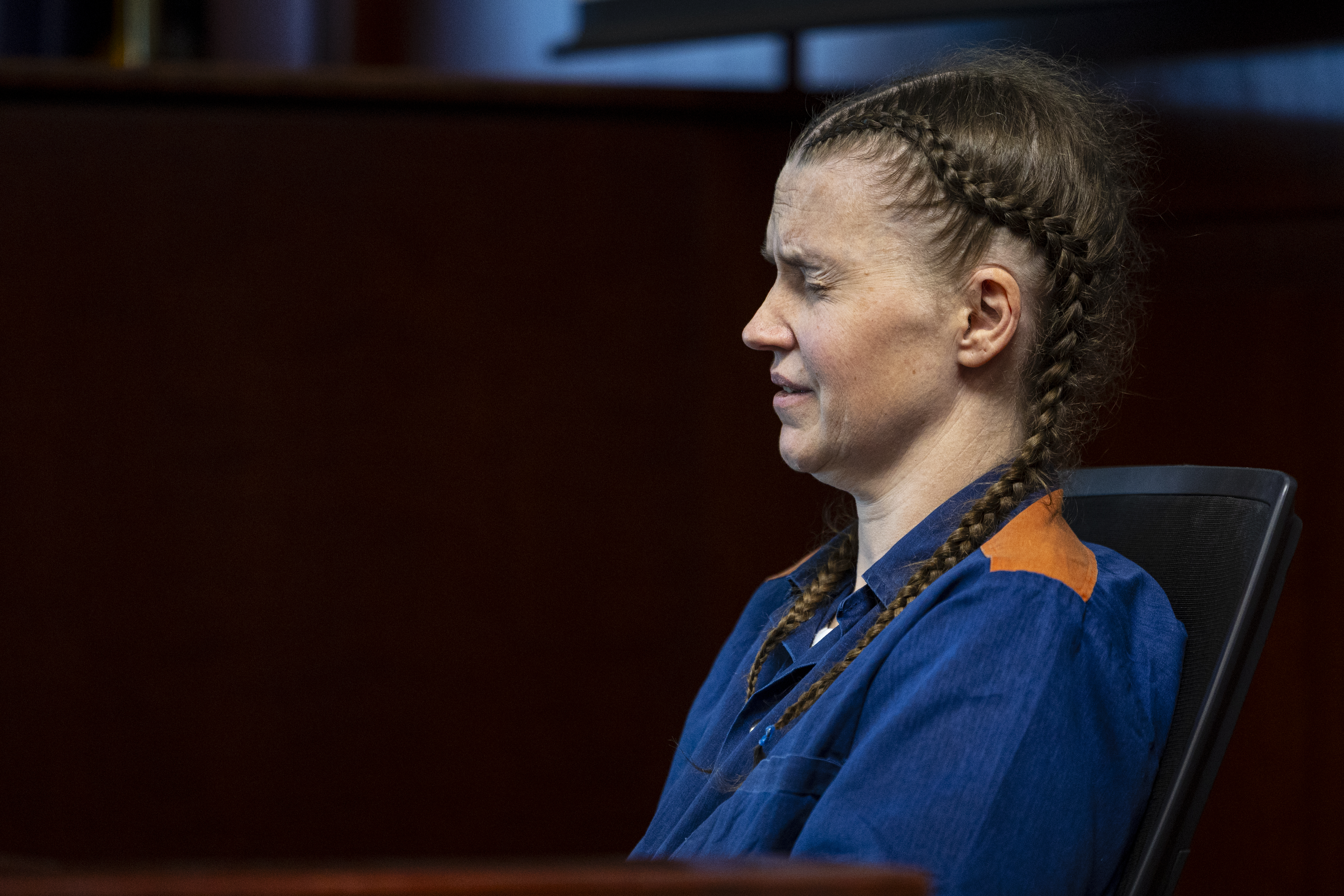 Shanda Vander Ark, the mother convicted of torturing her 15-year-old son to death, testifies in court during a Ginther hearing seeking a new trial at Muskegon County Circuit Court in Muskegon, Mich. on Friday, March 20, 2026. Vander Ark’s defense claims she was in a “catatonic state” throughout her trial that featured disturbing testimony of how she inflicted cruel punishments on her son, Timothy Ferguson, leading to the boy’s death. She is currently serving life in prison without parole.
