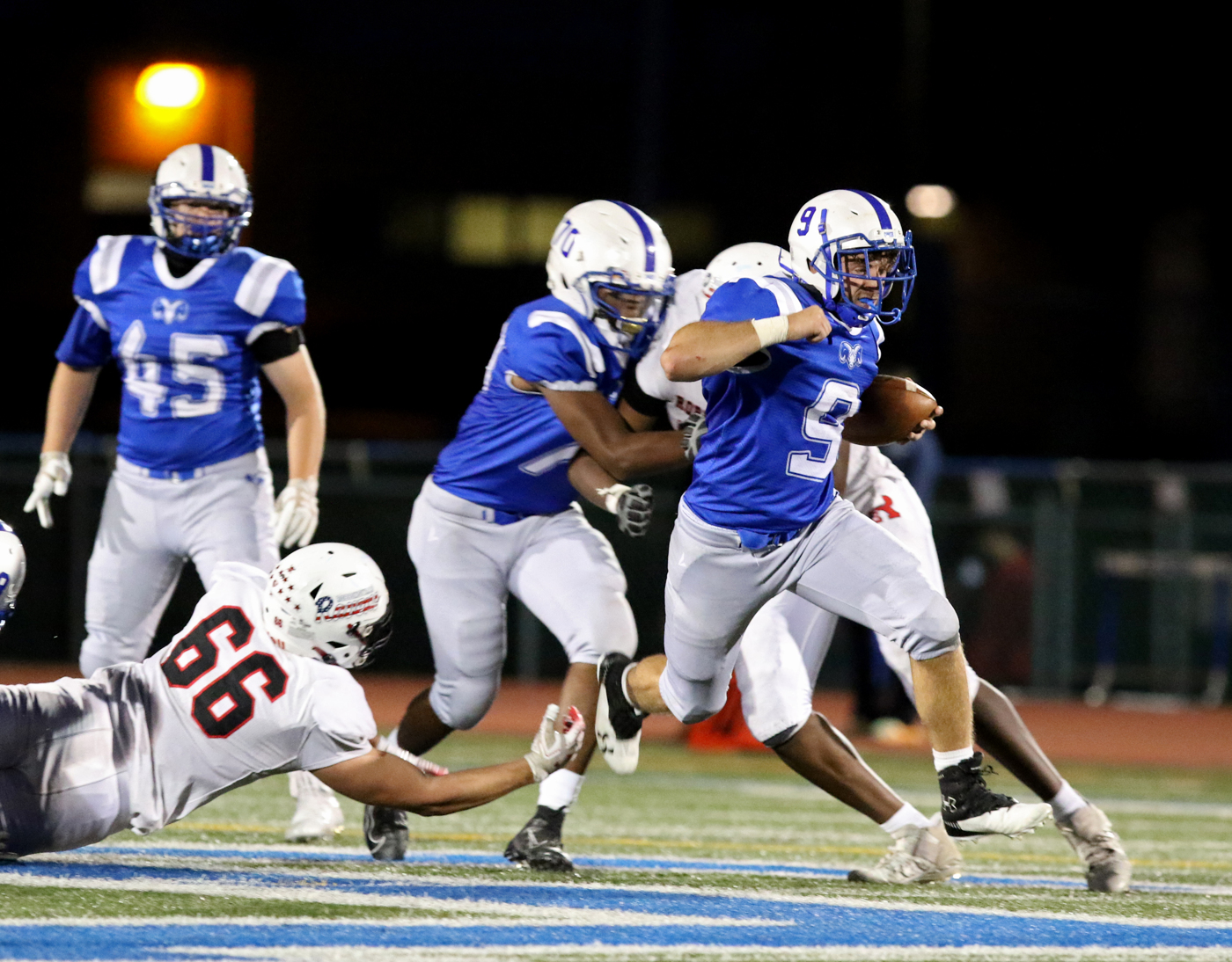 High School Football Robbinsville at Hightstown - nj.com