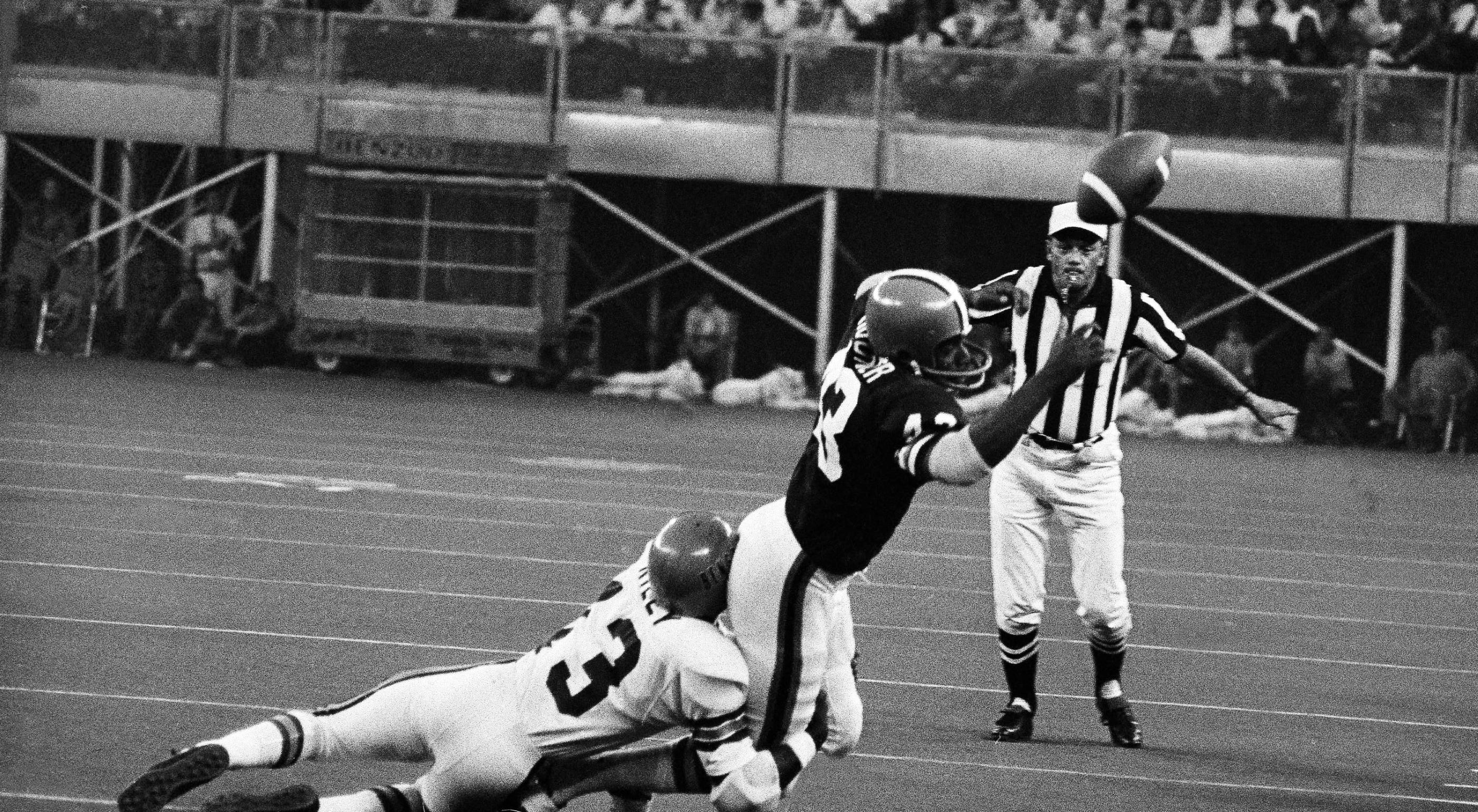 Ken Riley  1947-2020: Bengals defensive back holds team