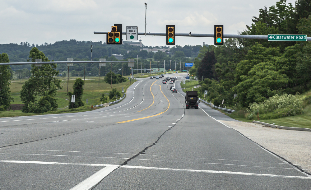 Western Pennsylvania municipalities to get 'Green Light-Go' funding for  traffic signal improvements