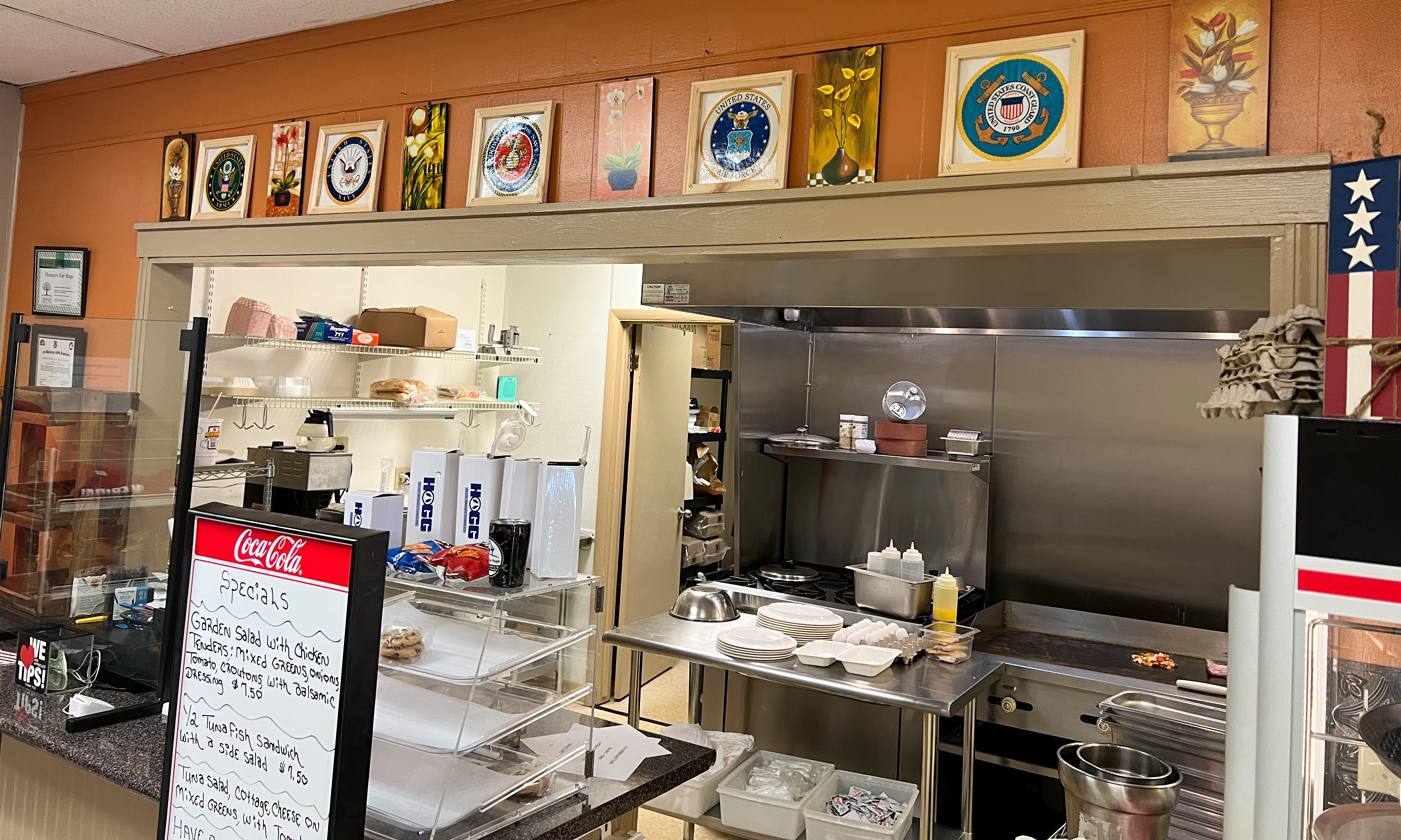 A 4-egg omelet for $5? Yep, and the proceeds from this new Mattydale diner  go to veterans - syracuse.com