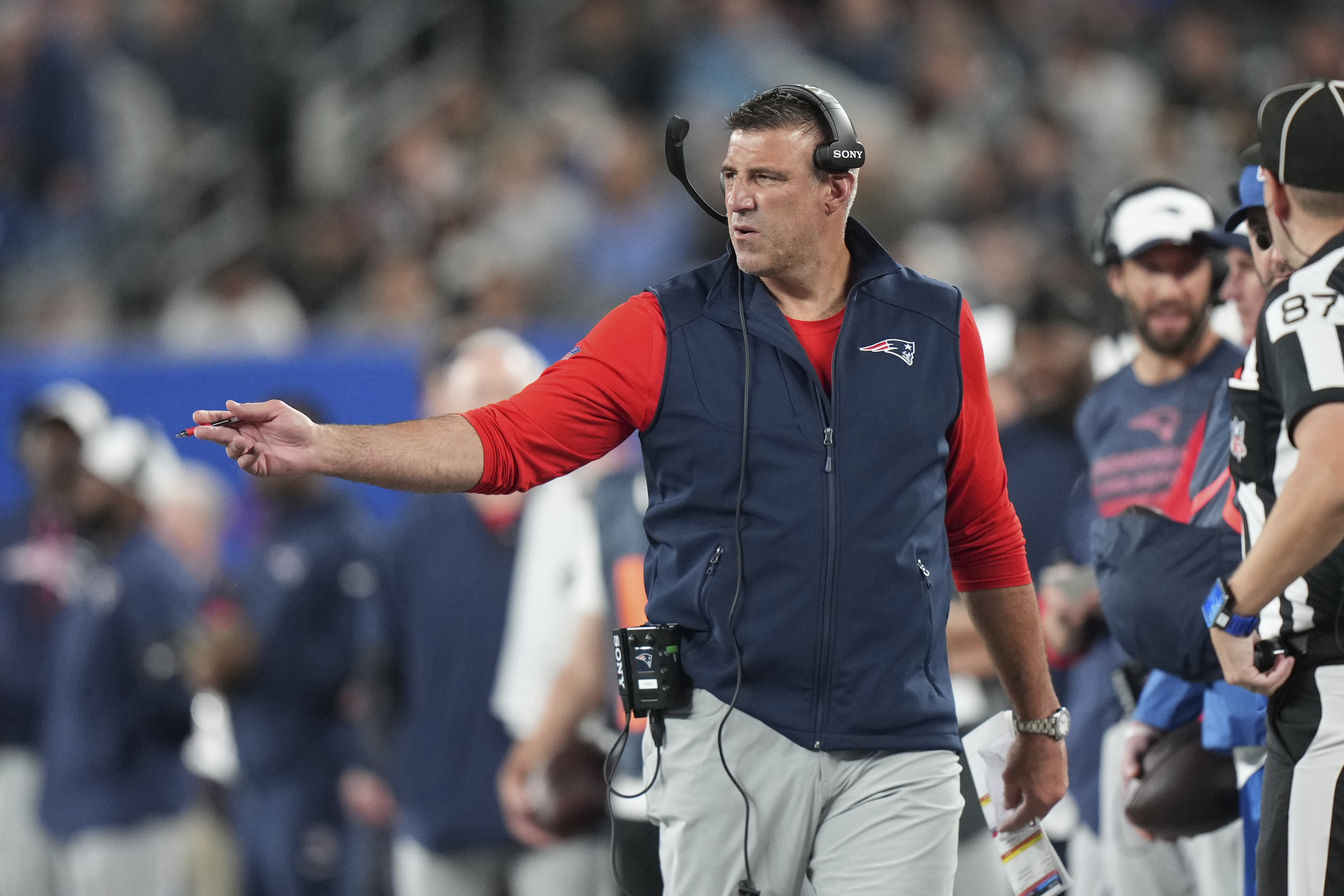 Mike Vrabel explains decision that caused Patriots fans to boo him - masslive.com