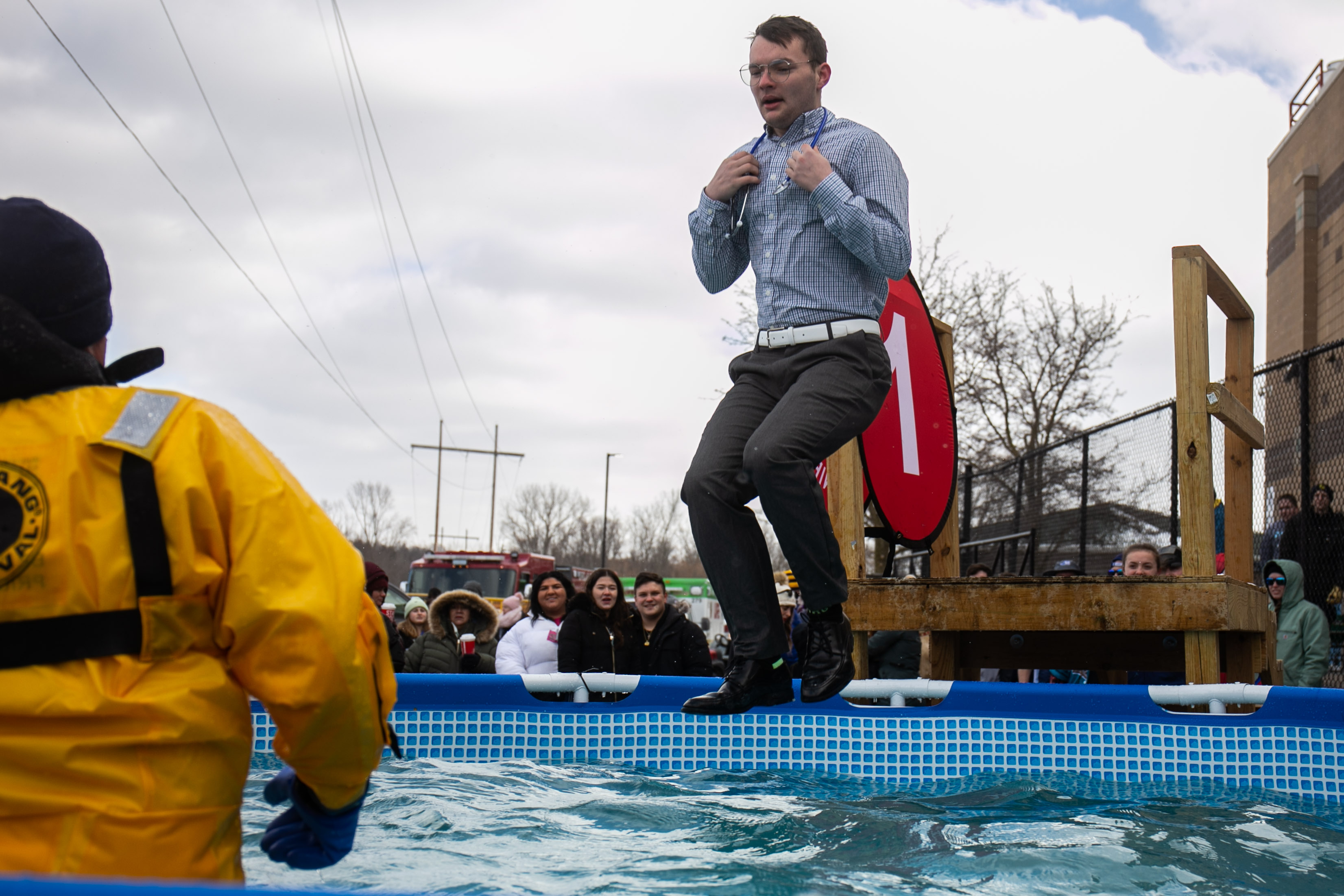 Divers Take On Cold For Grand Rapids Polar Plunge To Support Special