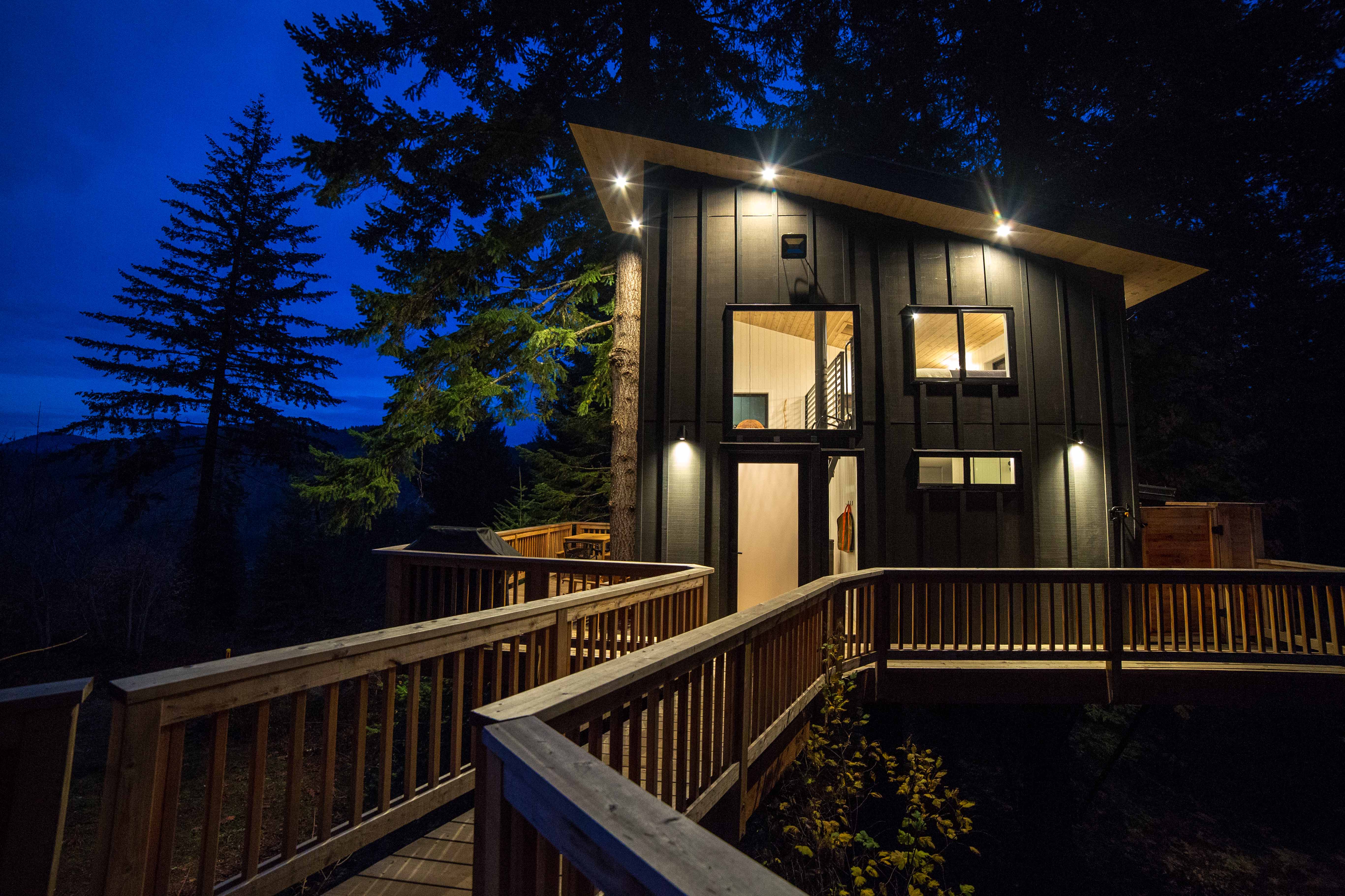 The Klickitat Treehouse