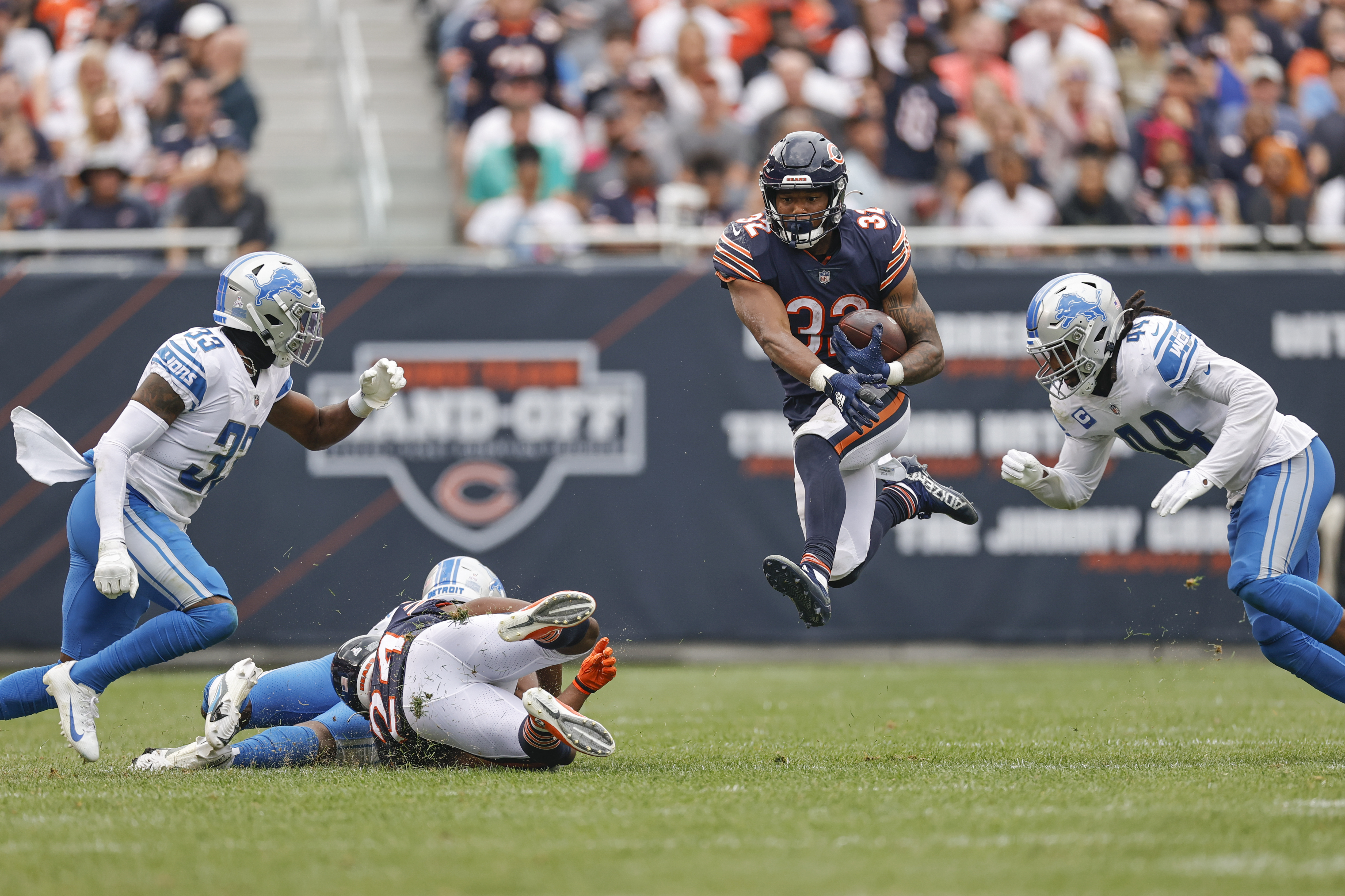 Lions signing ex-Bears RB David Montgomery to 3-year, $18 million deal 