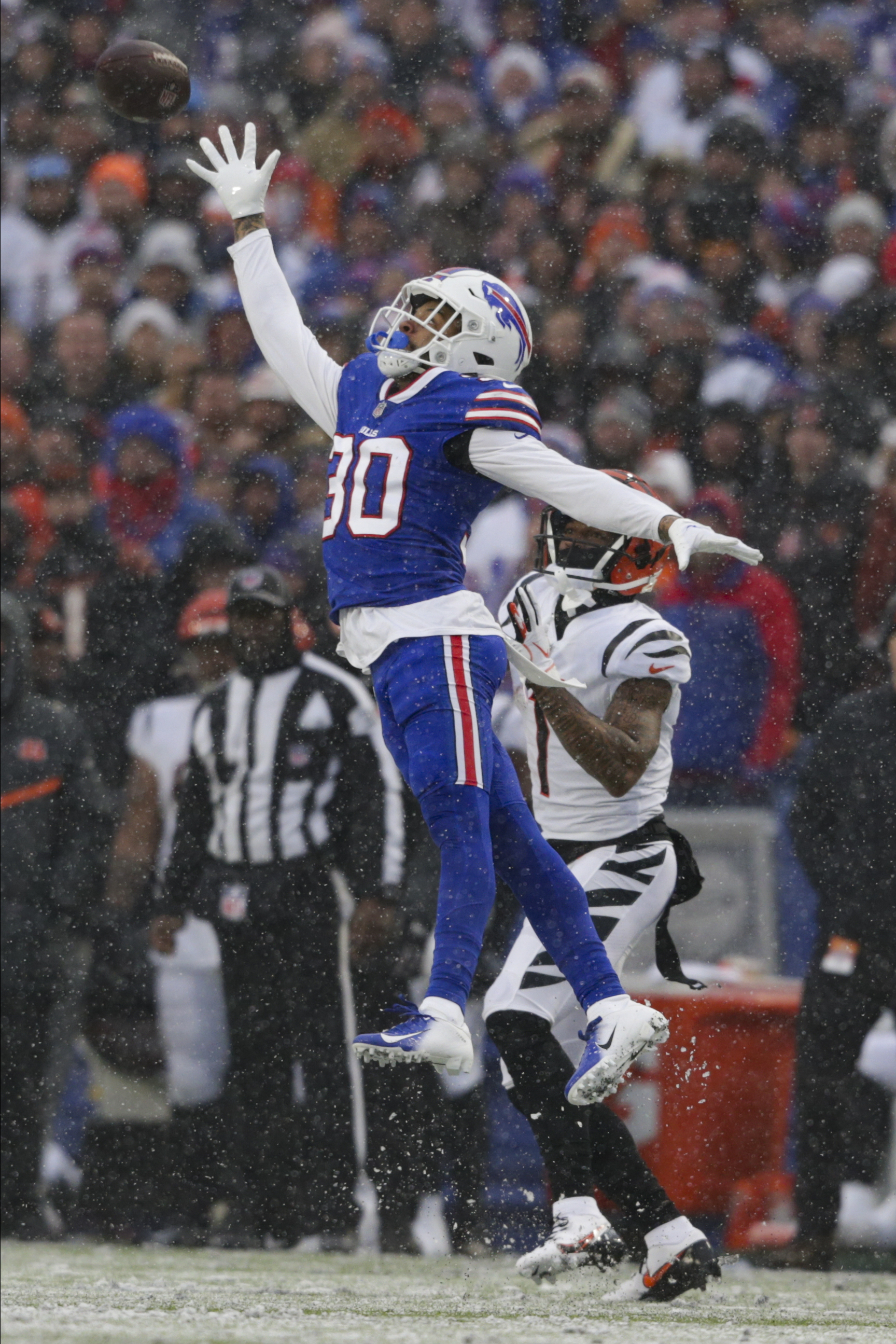 Cincinnati, Ohio, USA. 2nd Jan, 2023. Buffalo Bills wide receiver Stefon  Diggs (14) during WEEK 17 of the NFL regular season between the Buffalo  Bills and Cincinnati Bengals in Cincinnati, Ohio. JP