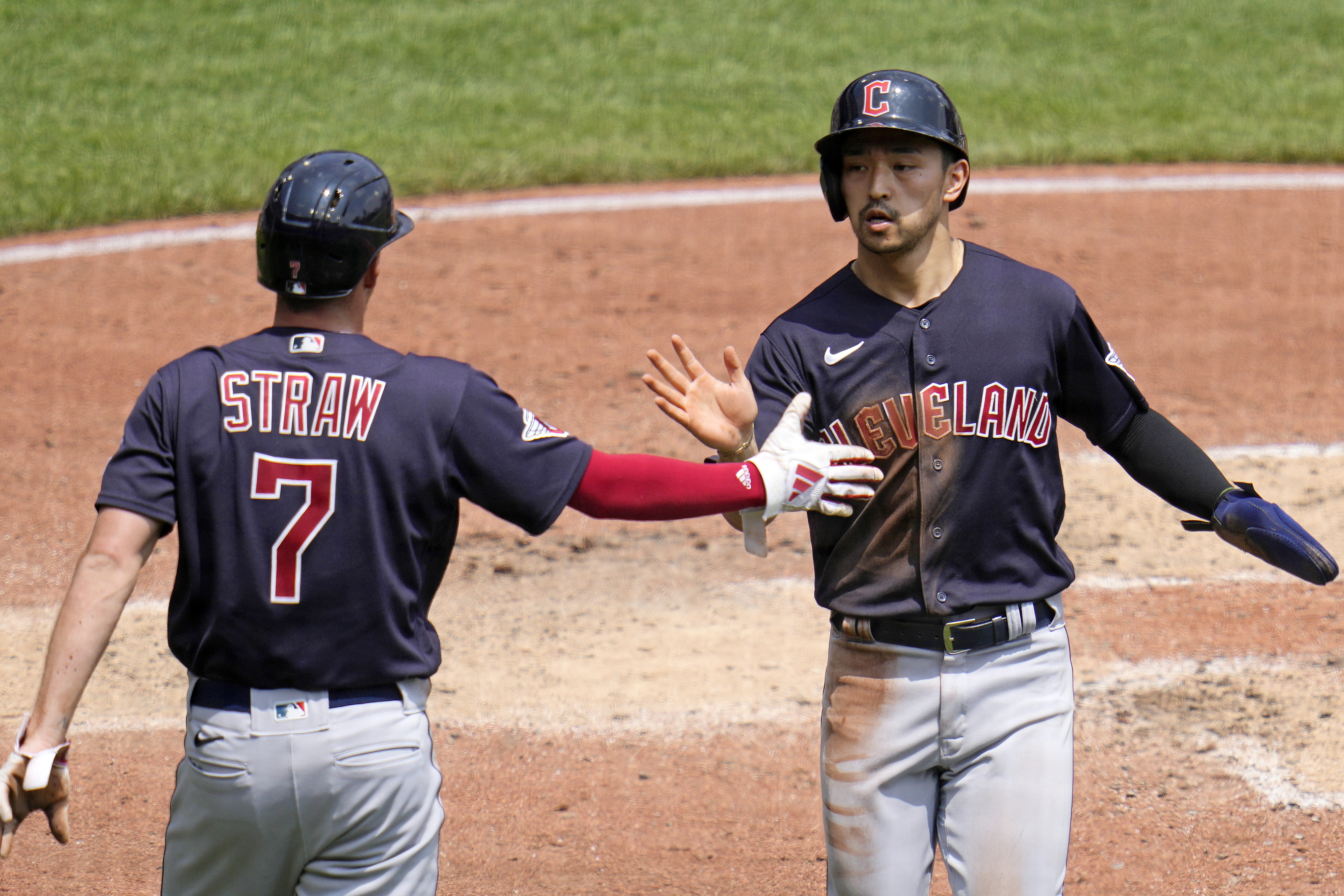 Indians Fans Give Former Slugger Carlos Santana a Nice Ovation in