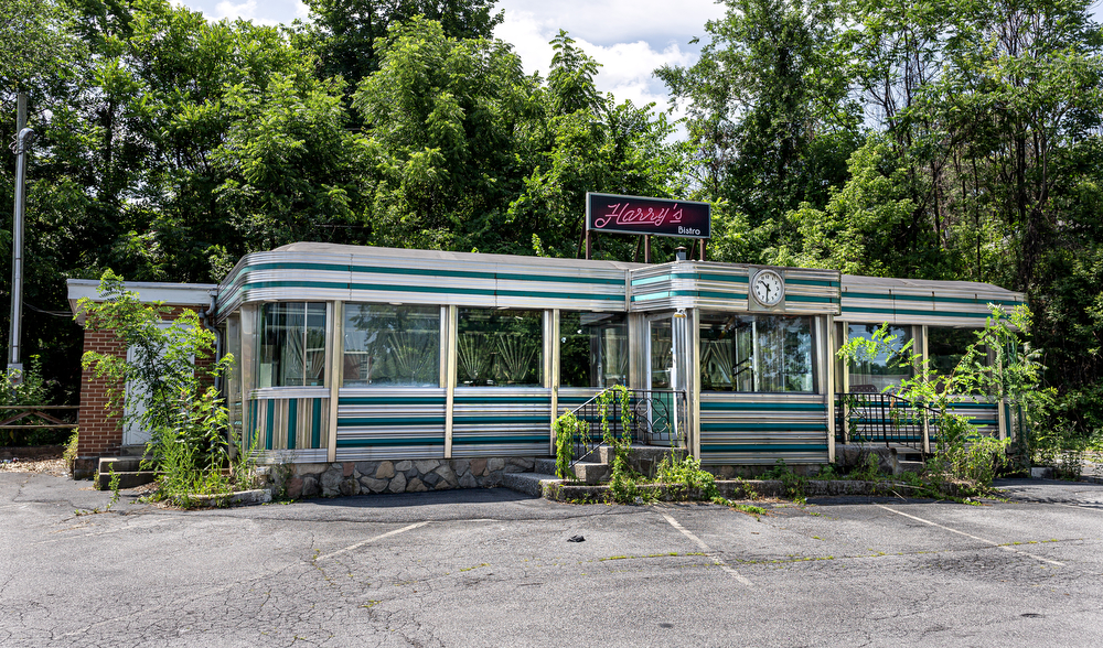 Nostalgic diner in Harrisburg for sale for 50K