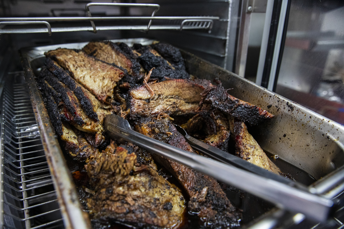 Pigs Head Barbecue food truck