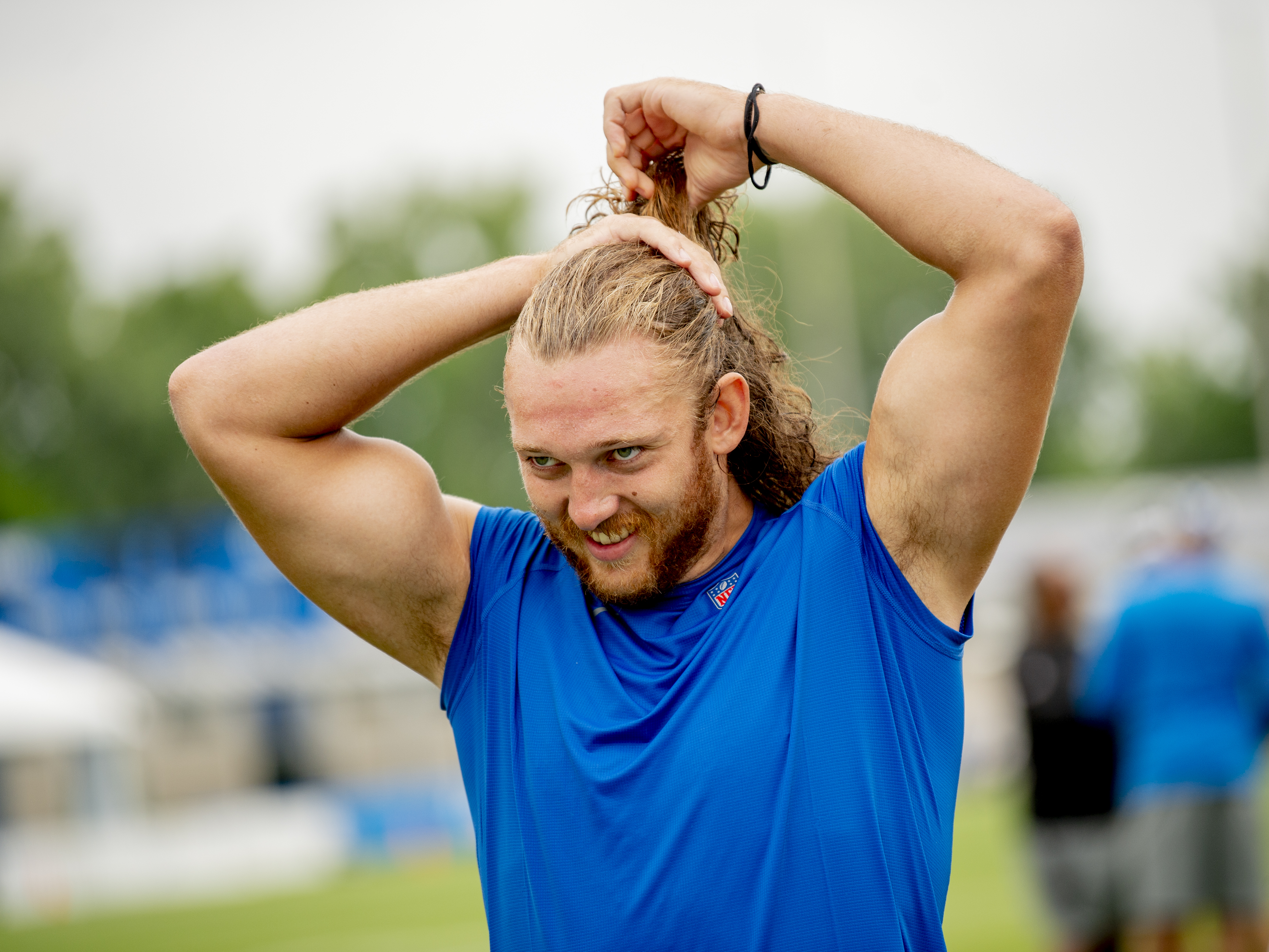 Do virtual yoga with Lions TE T.J. Hockenson for charity! - Pride Of Detroit