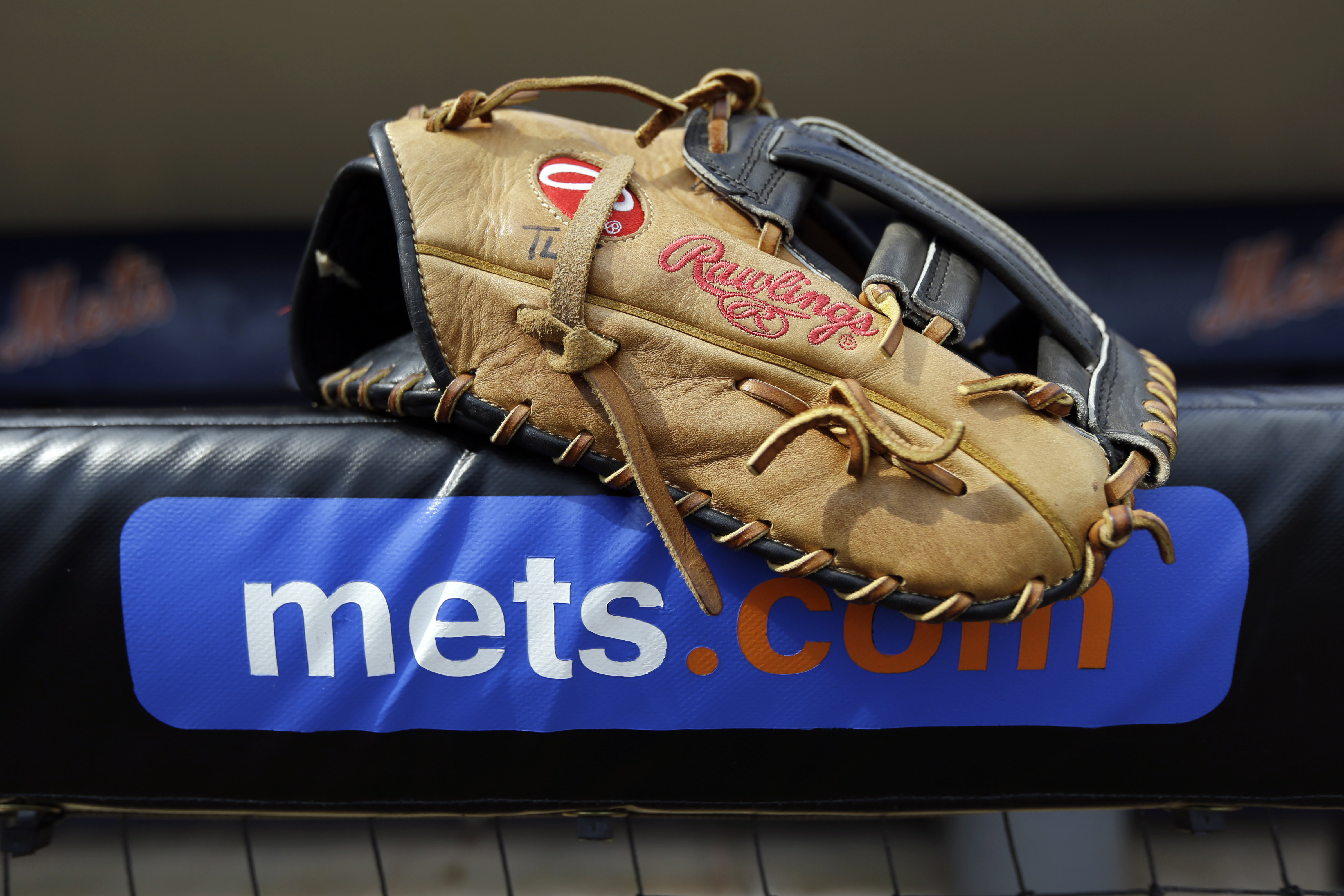 2021 New York Mets Heart of the Hide Glove