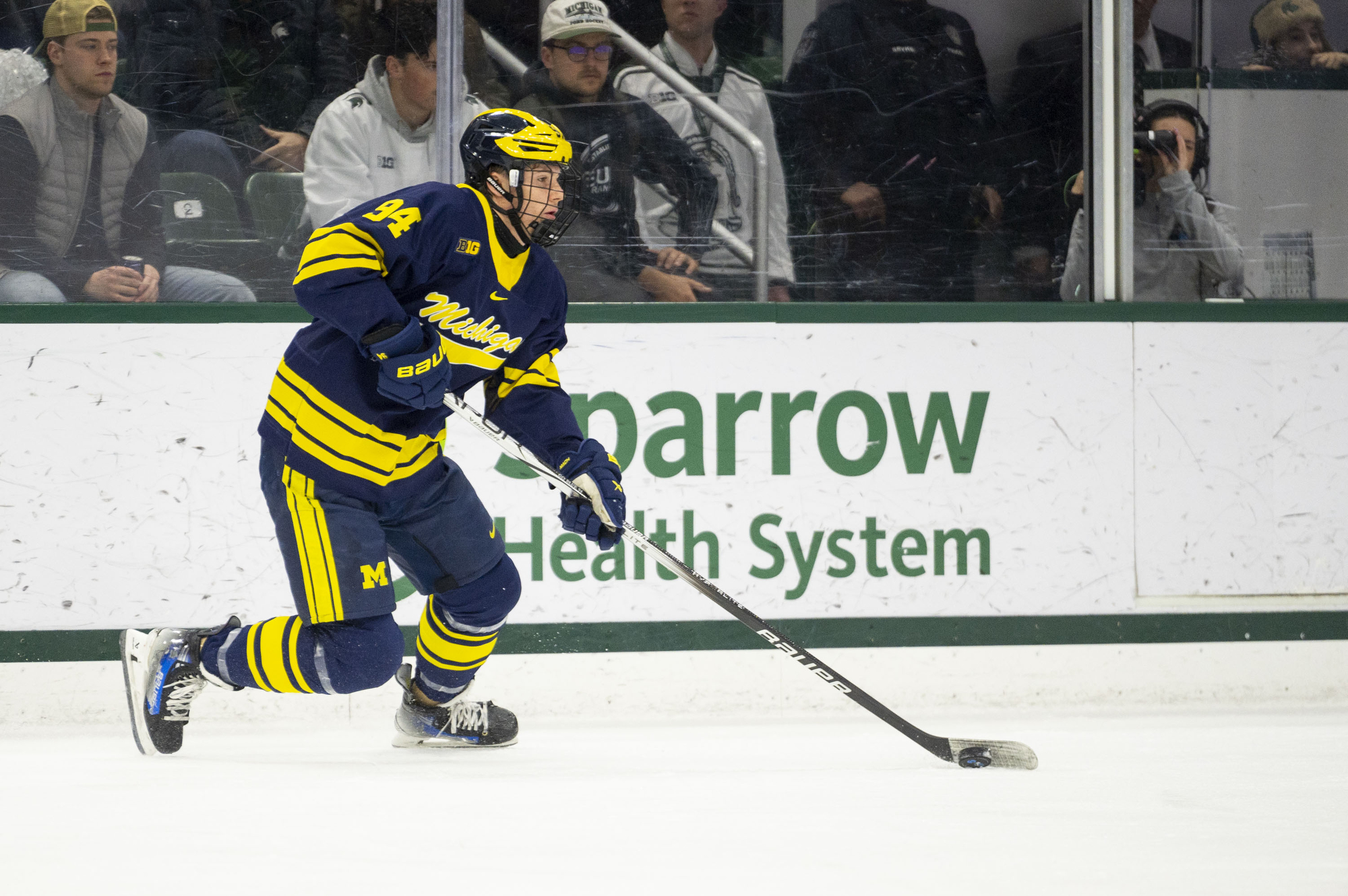 Michigan And Michigan State Ice Hockey Face Off For Big Ten ...