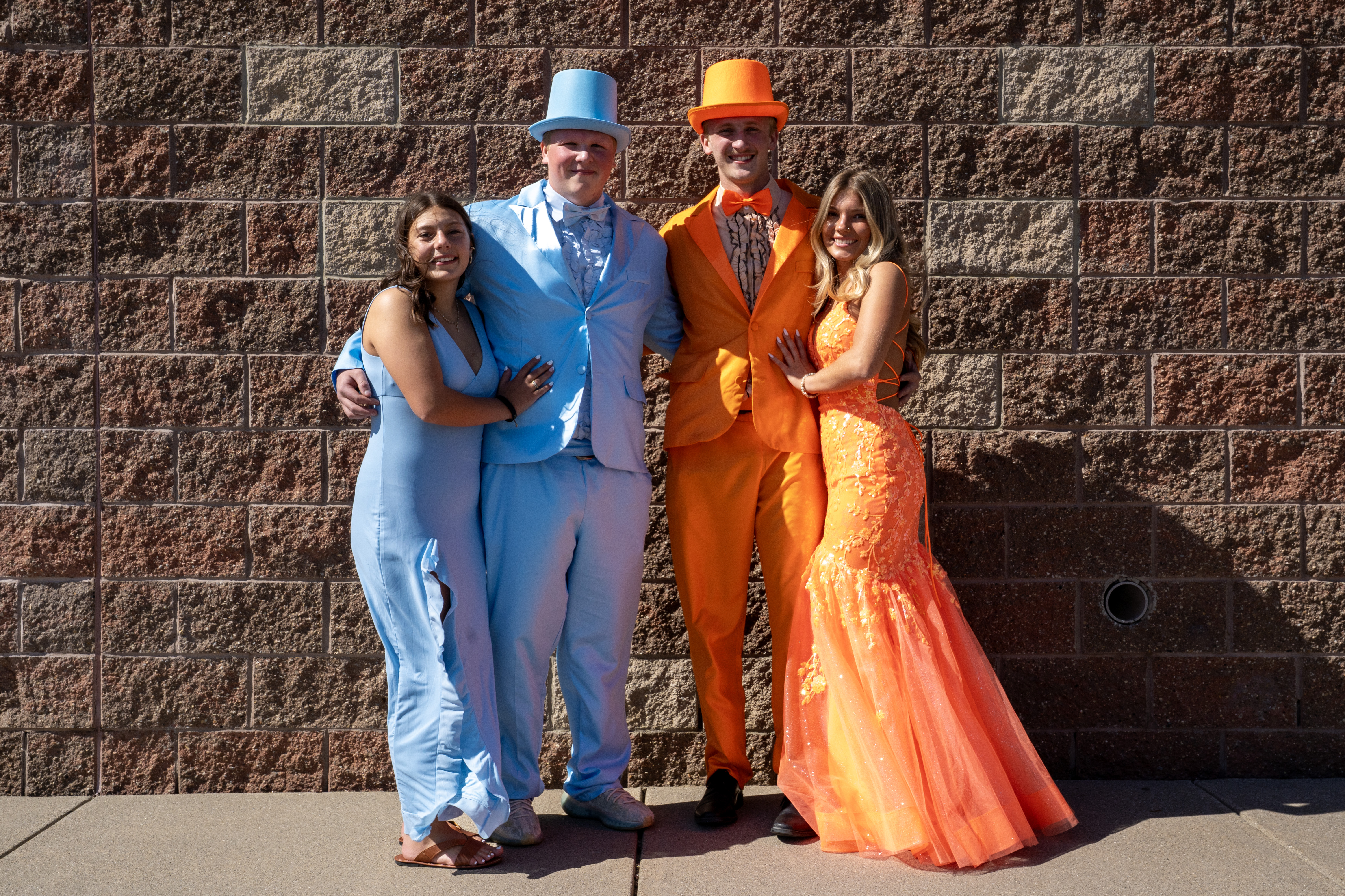 For the seniors, this is everything': Goodrich celebrates in style with destination prom - mlive.com For the seniors, this is everything': Goodrich celebrates in style with destination prom - mlive.com