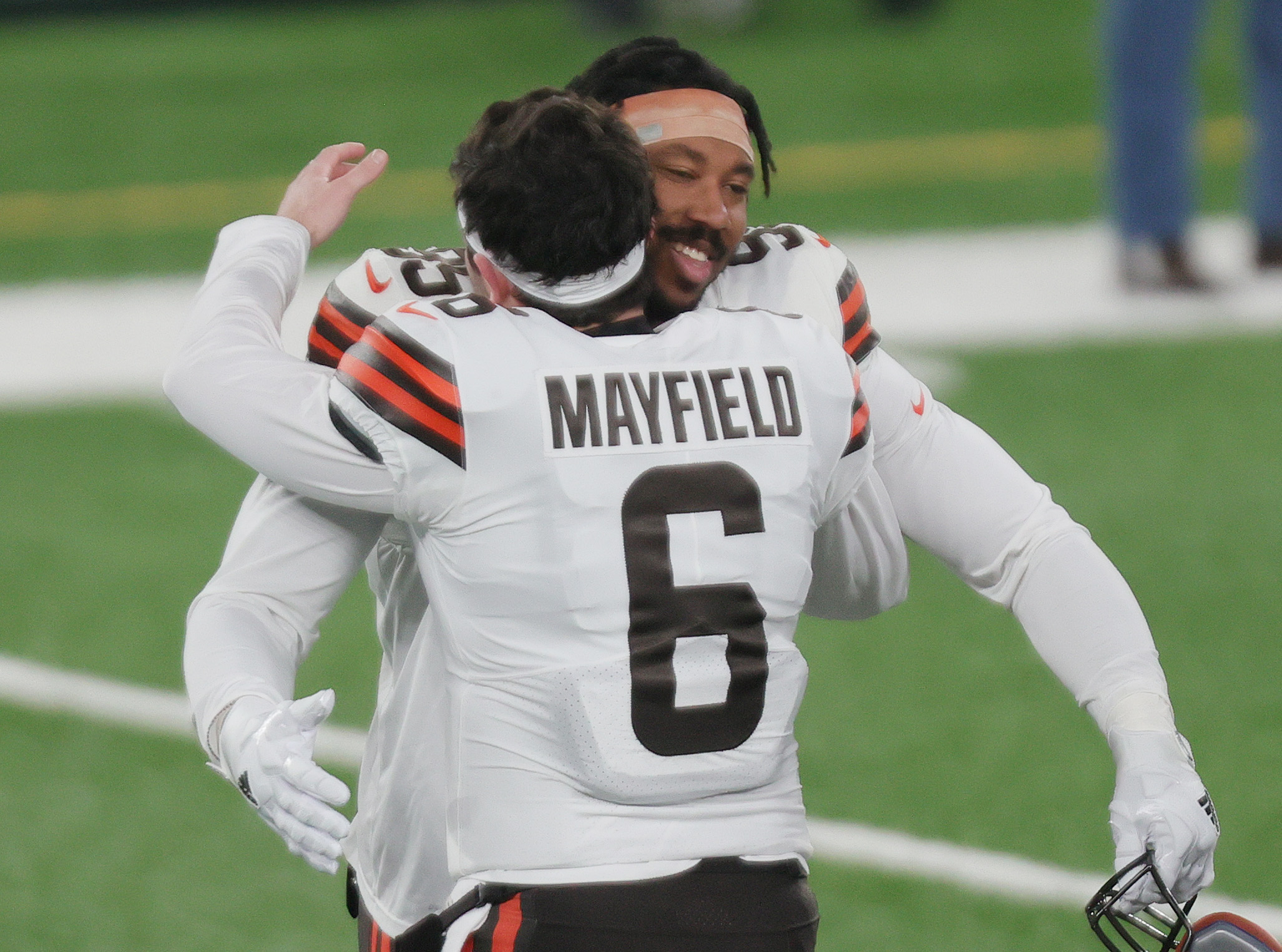 How the Browns rediscovered their identity and ran over Pittsburgh to  playoff victory -- Film Review 