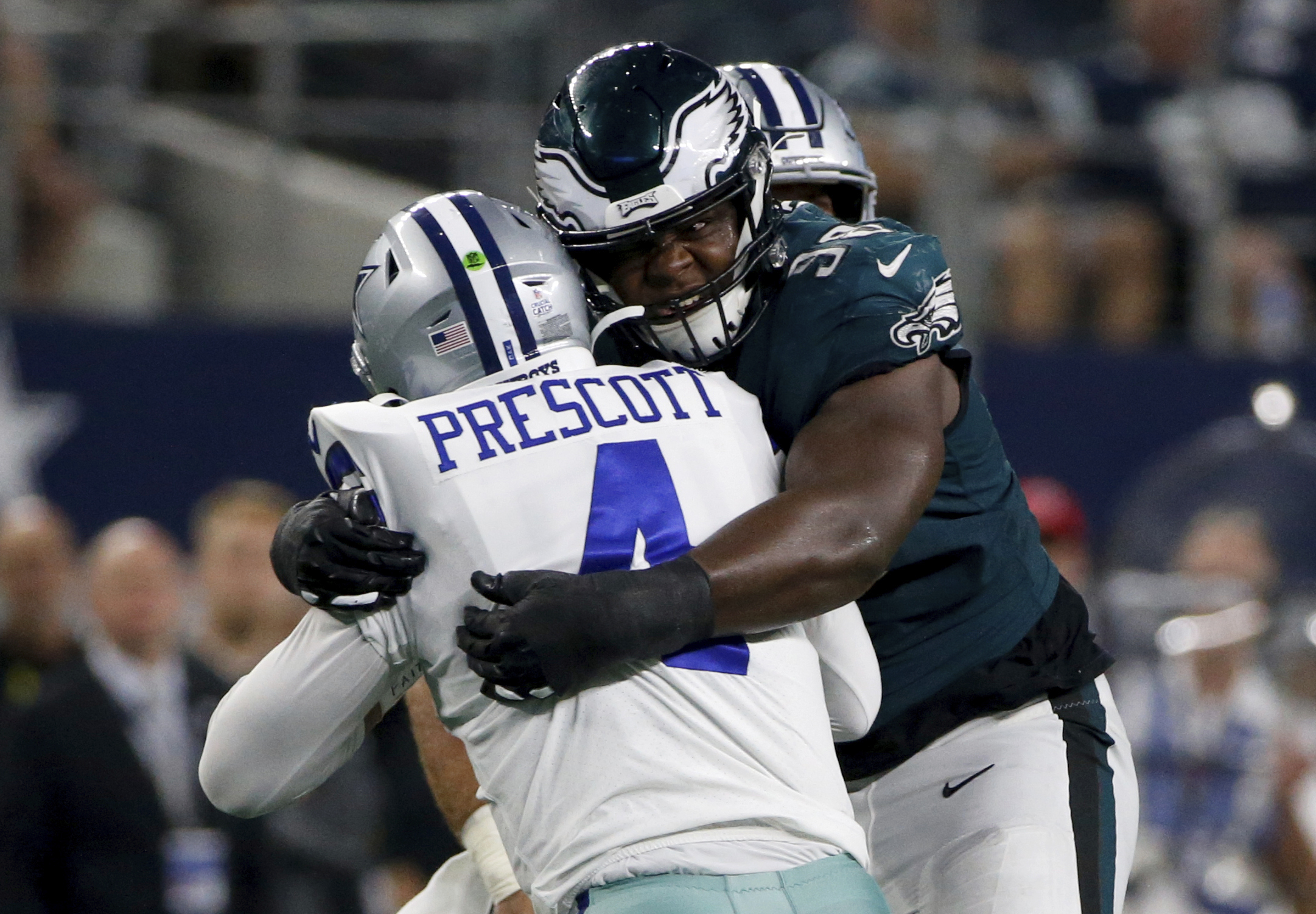 NFL free agency: Eagles re-sign young defensive lineman