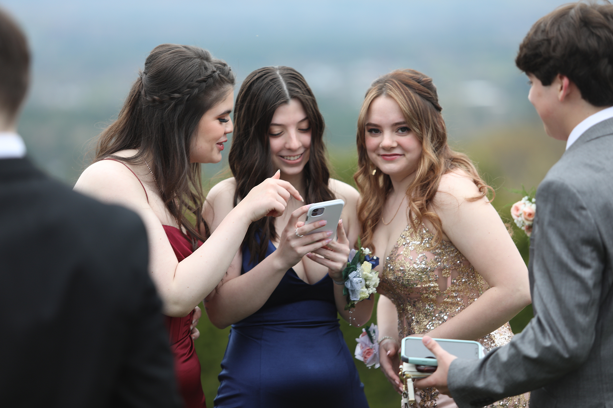 2022 prom photos Ludlow High School prom at Log Cabin