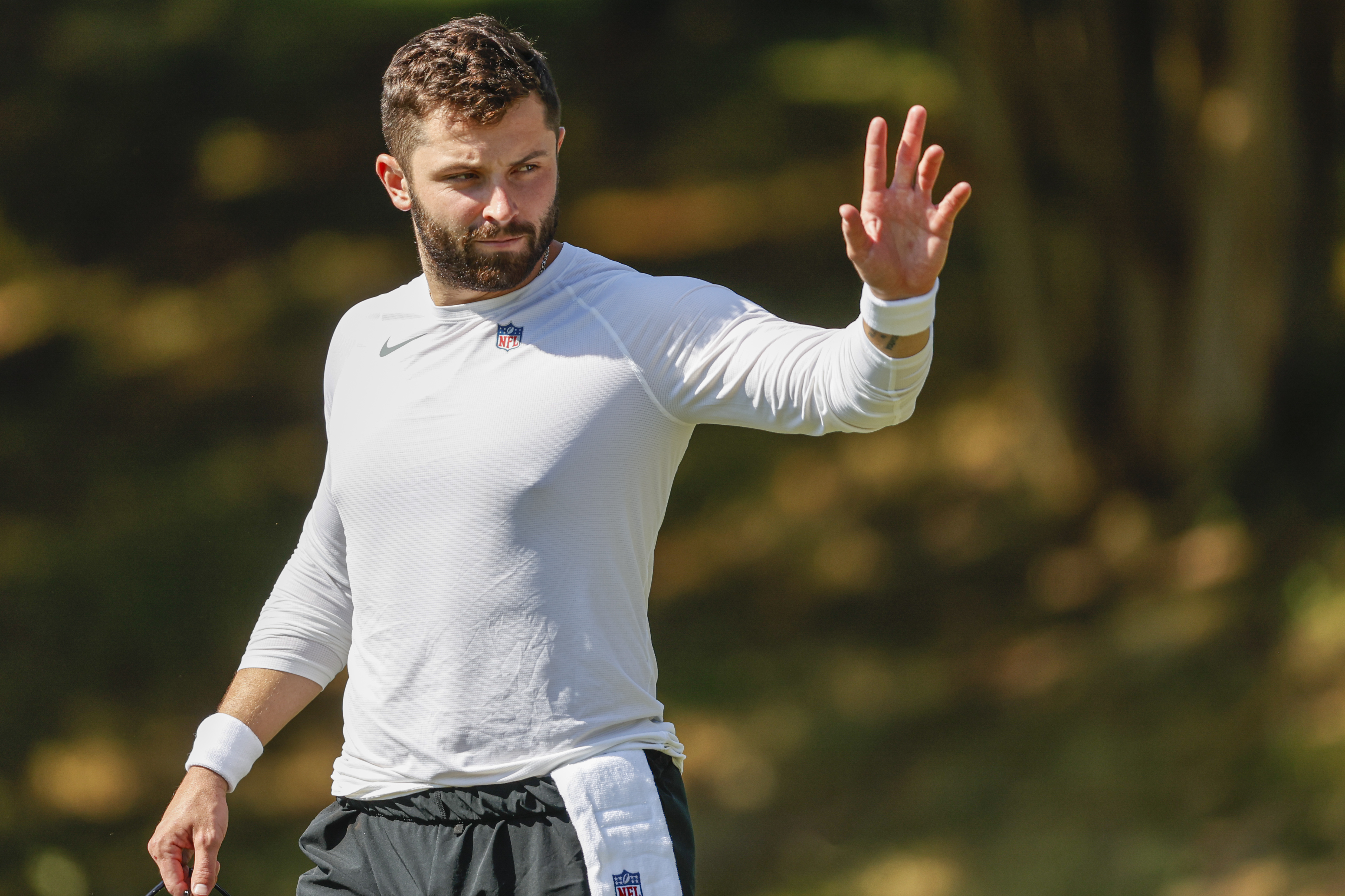 Cleveland Browns QB Baker Mayfield wears custom cleats in tribute to  corpsman slain in Kabul