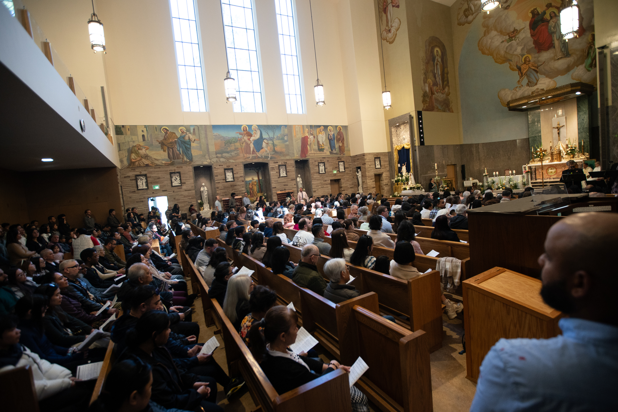 Easter Sunday at the Grotto in Portland 2024 - oregonlive.com