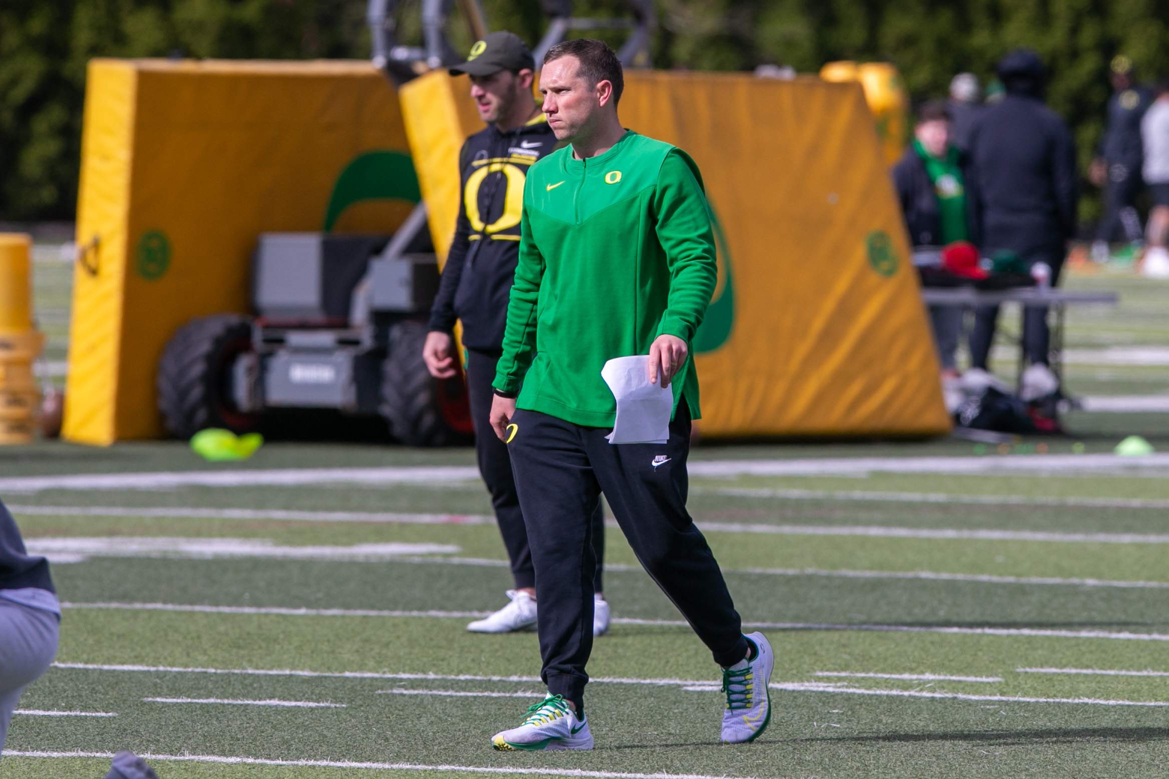 Oregon Ducks offensive coordinator Kenny Dillingham to become head coach at  Arizona State 