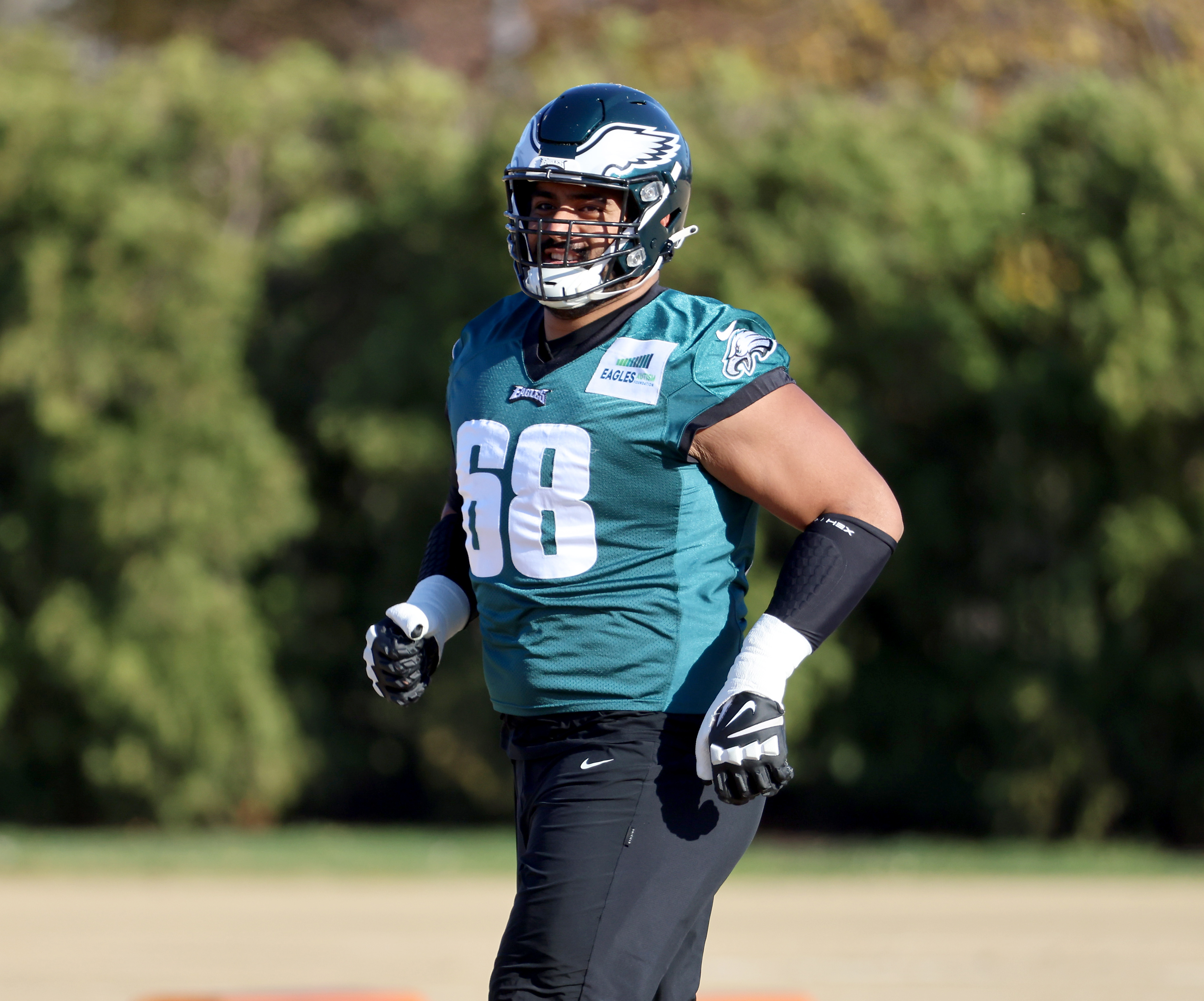 Eagles' Jordan Davis made an even bigger impact than his frame in