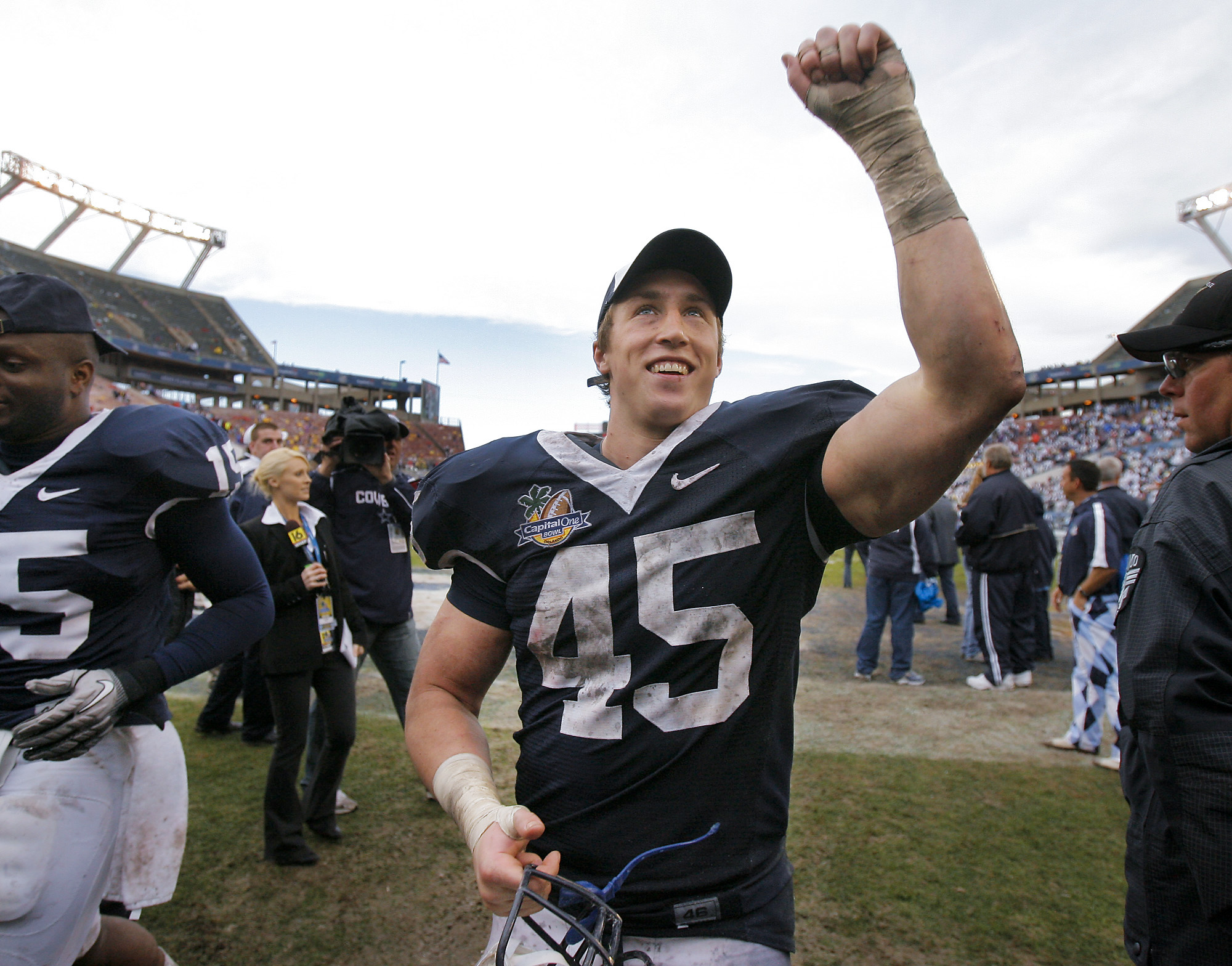 Former Penn State linebacker Sean Lee retires from NFL after 11 seasons  with Dallas Cowboys 
