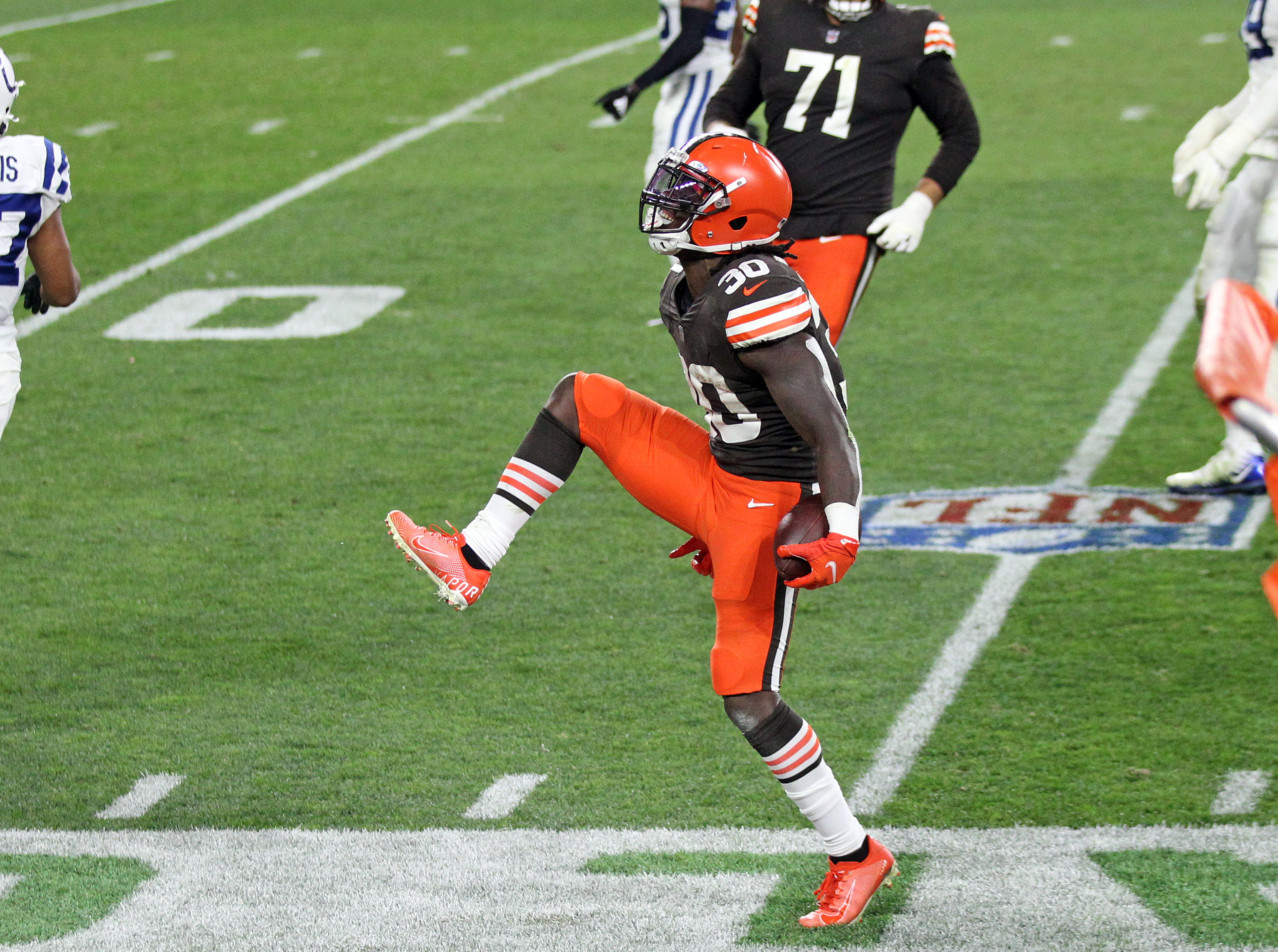 photographer Joshua Gunter's favorite photos from the Browns'  23-10 loss to the Bengals 